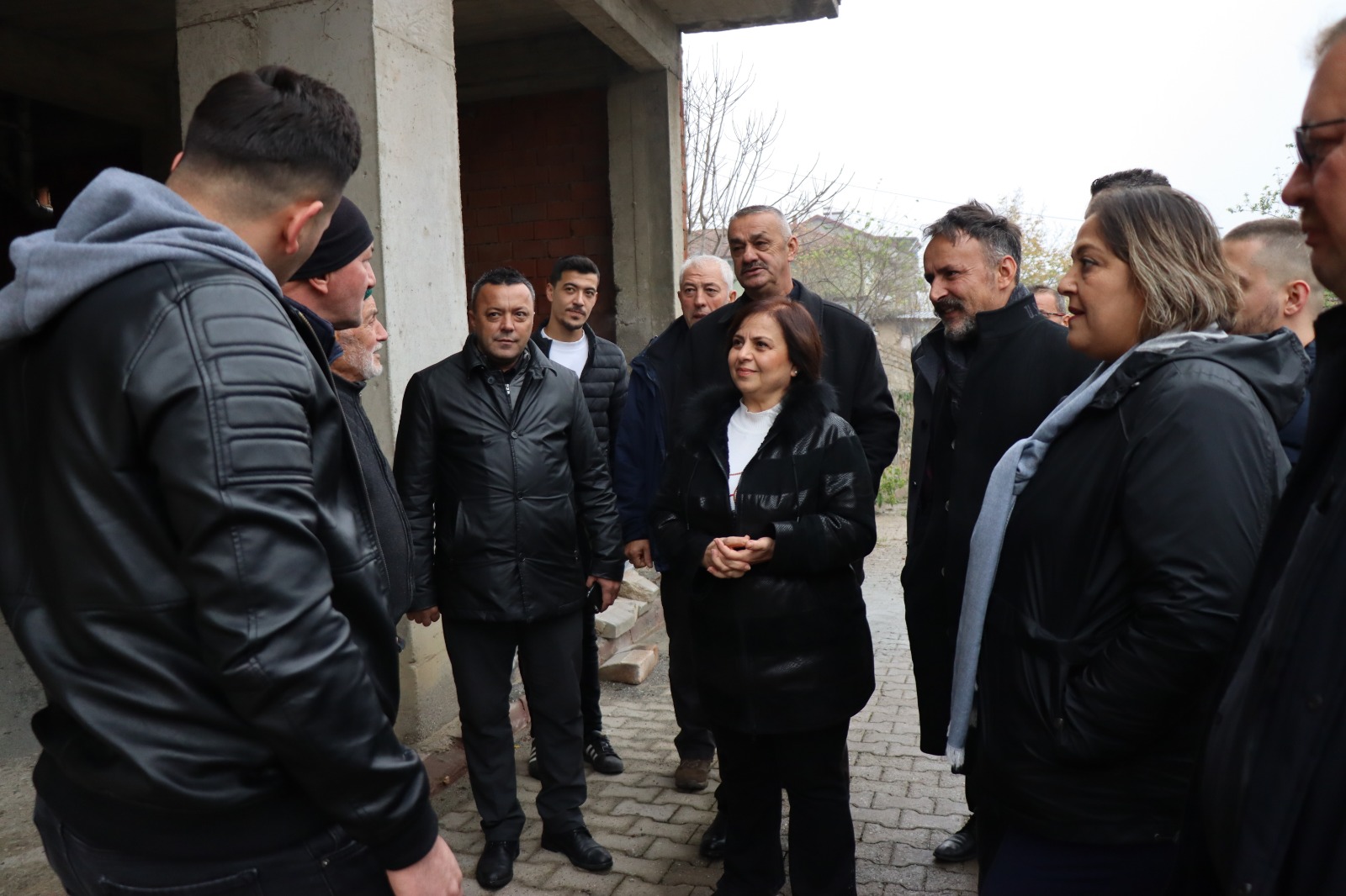 İzmit Belediyesi bu hafta Kulfallı ve Kabaoğlu sakinlerine kulak verdi (4)