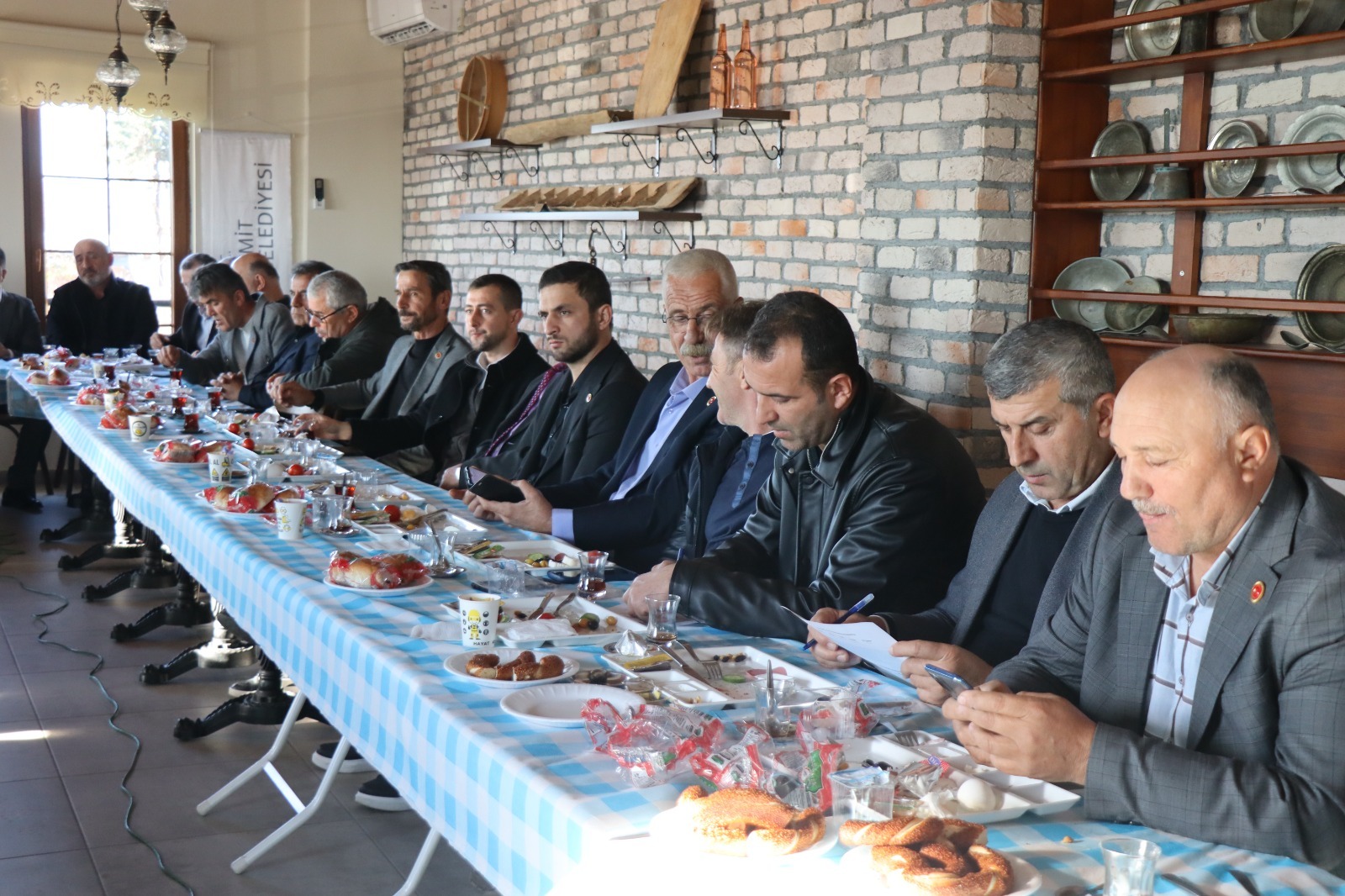 İzmit Belediyesi kırsal mahalle muhtarlarıyla buluştu (10)