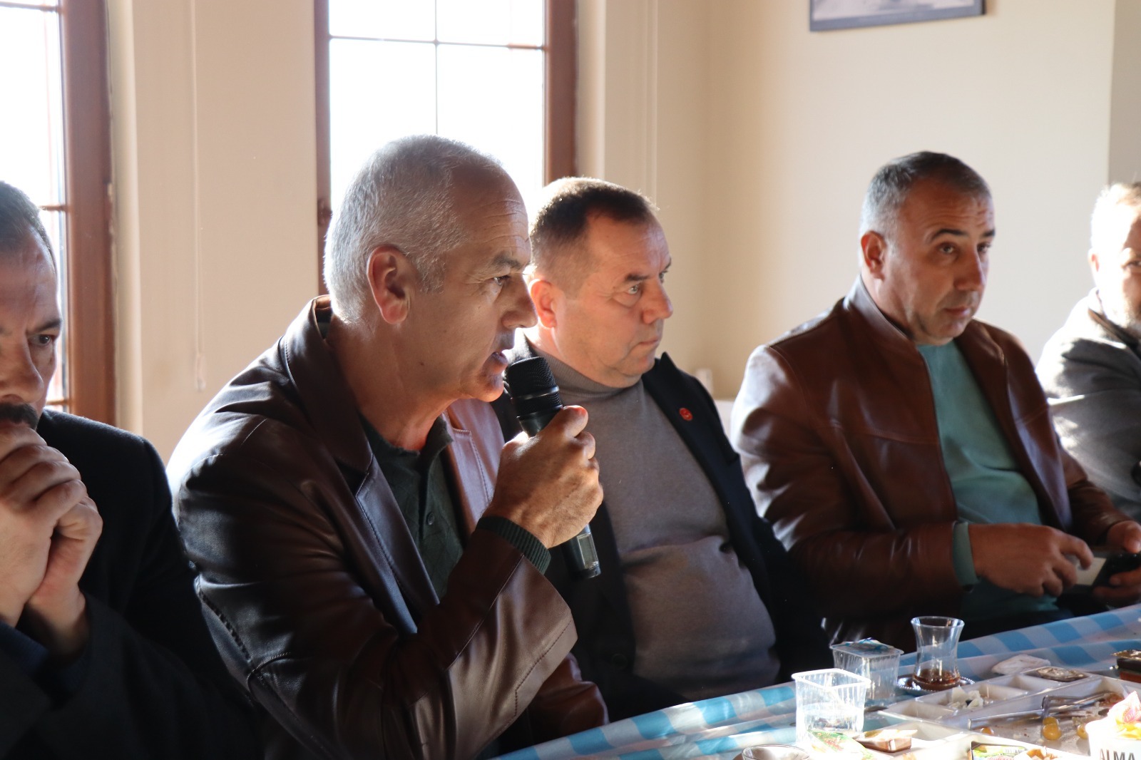 İzmit Belediyesi kırsal mahalle muhtarlarıyla buluştu (5)