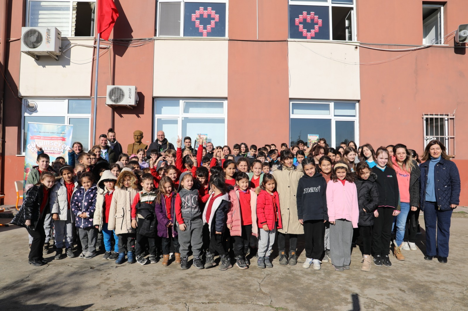İzmit Belediyesi ‘Gülümseyen Çocuklarla Müzik Etkinlikleri’ne başladı (19)