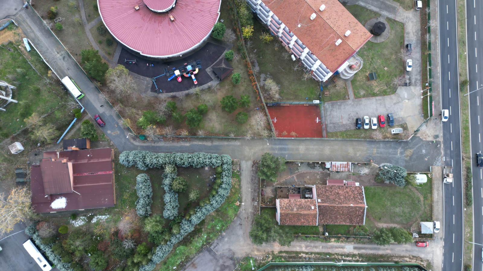 İzmit Belediyesinden Ayazma Mahallesi’ne yeni parke yol (5)