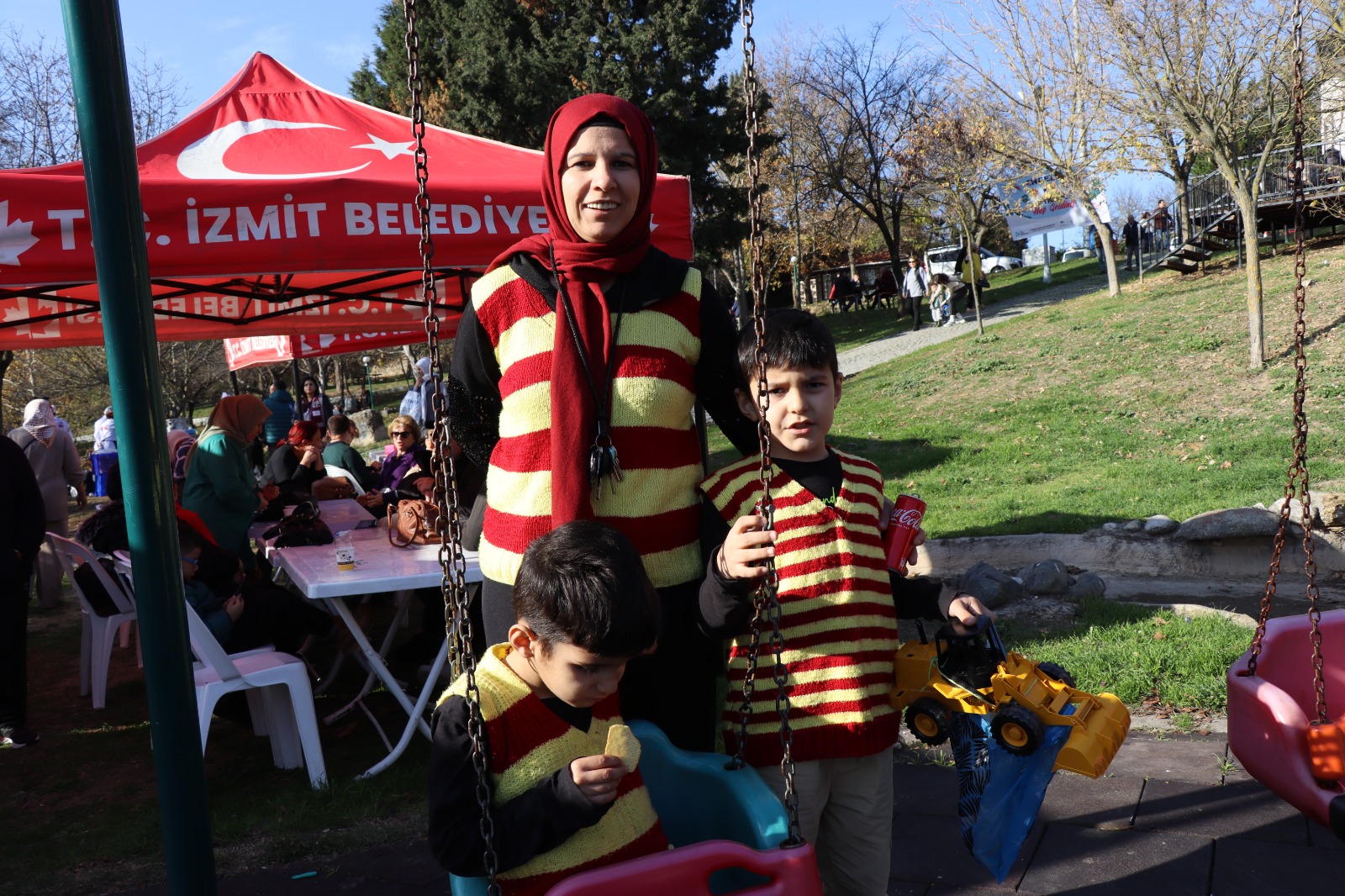 Izmit Belediyesinin engelleri asan günleri renkli Engelsiz Kis Piknigiyle basladi (33)