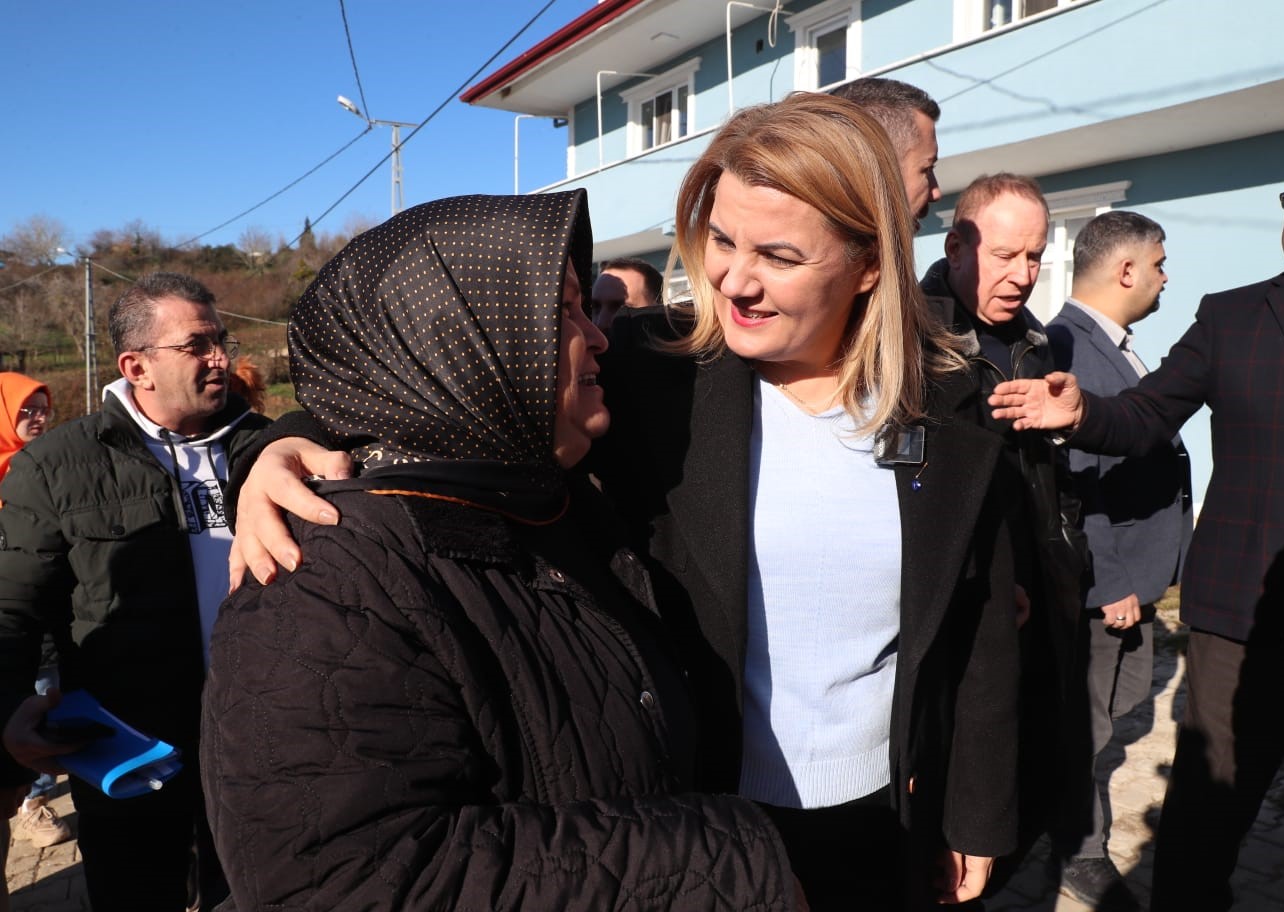 Yassibaglilar Baskan Hürriyet'i bagrina basti (1)