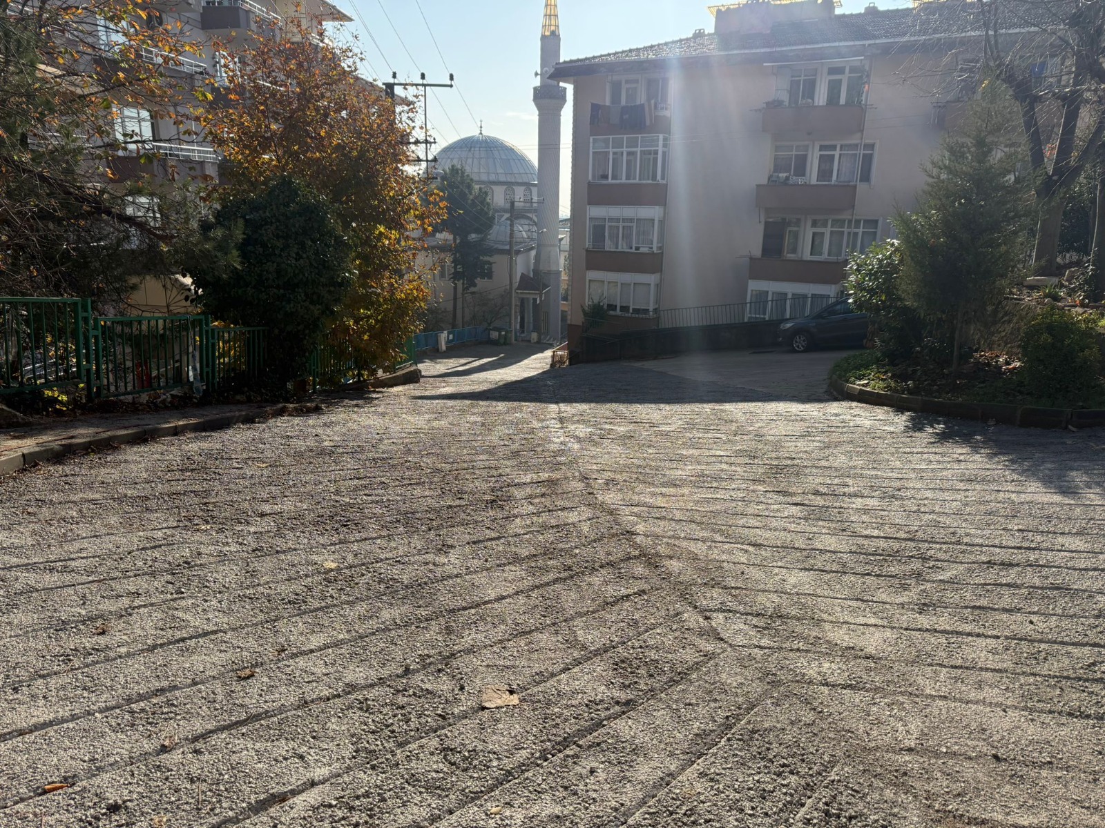 Yenimahalle’deki beton yol tamamen yenilendi (7)