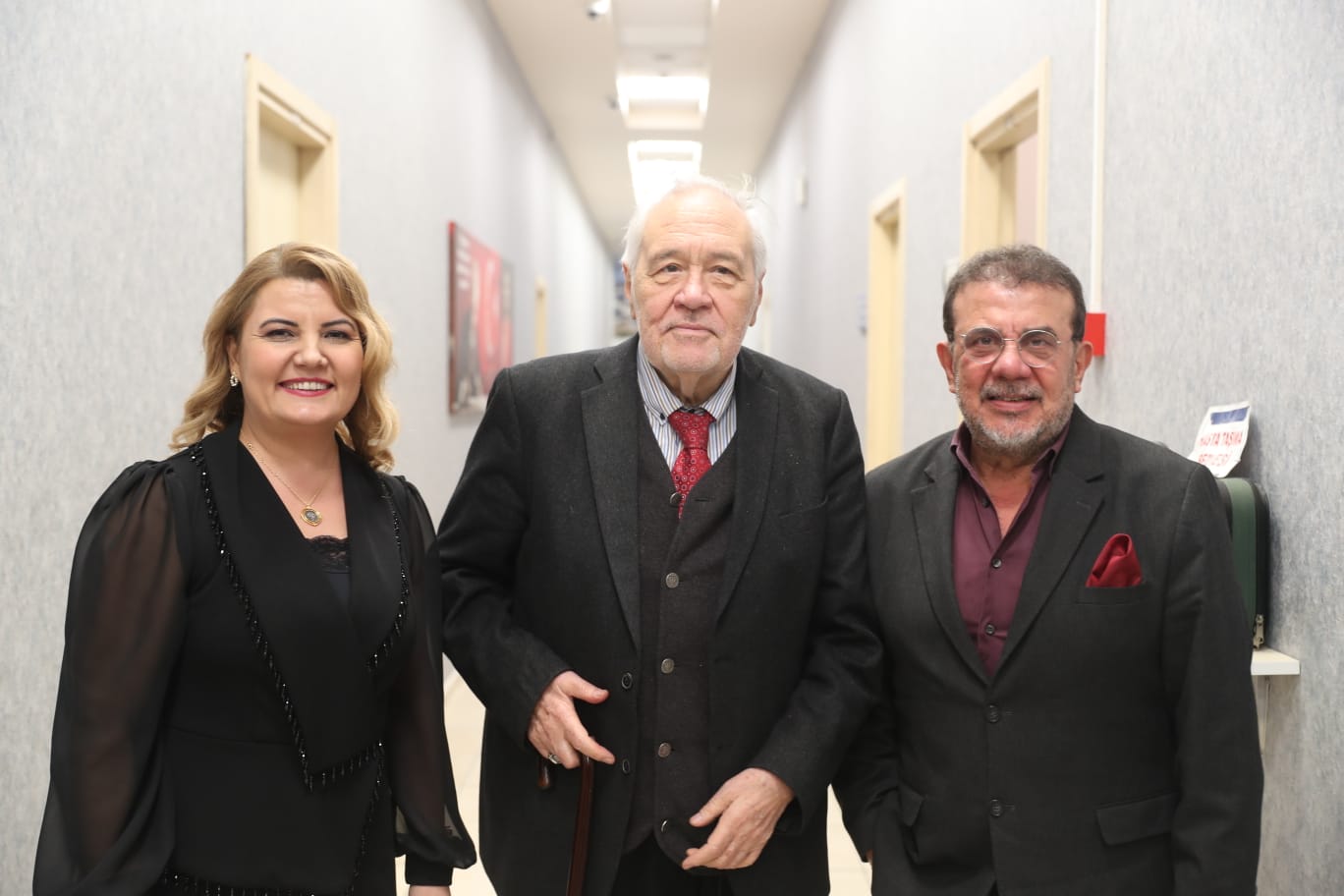 Başkan Hürriyet, İlber Ortaylı ve Nebil Özgentürk bir arada