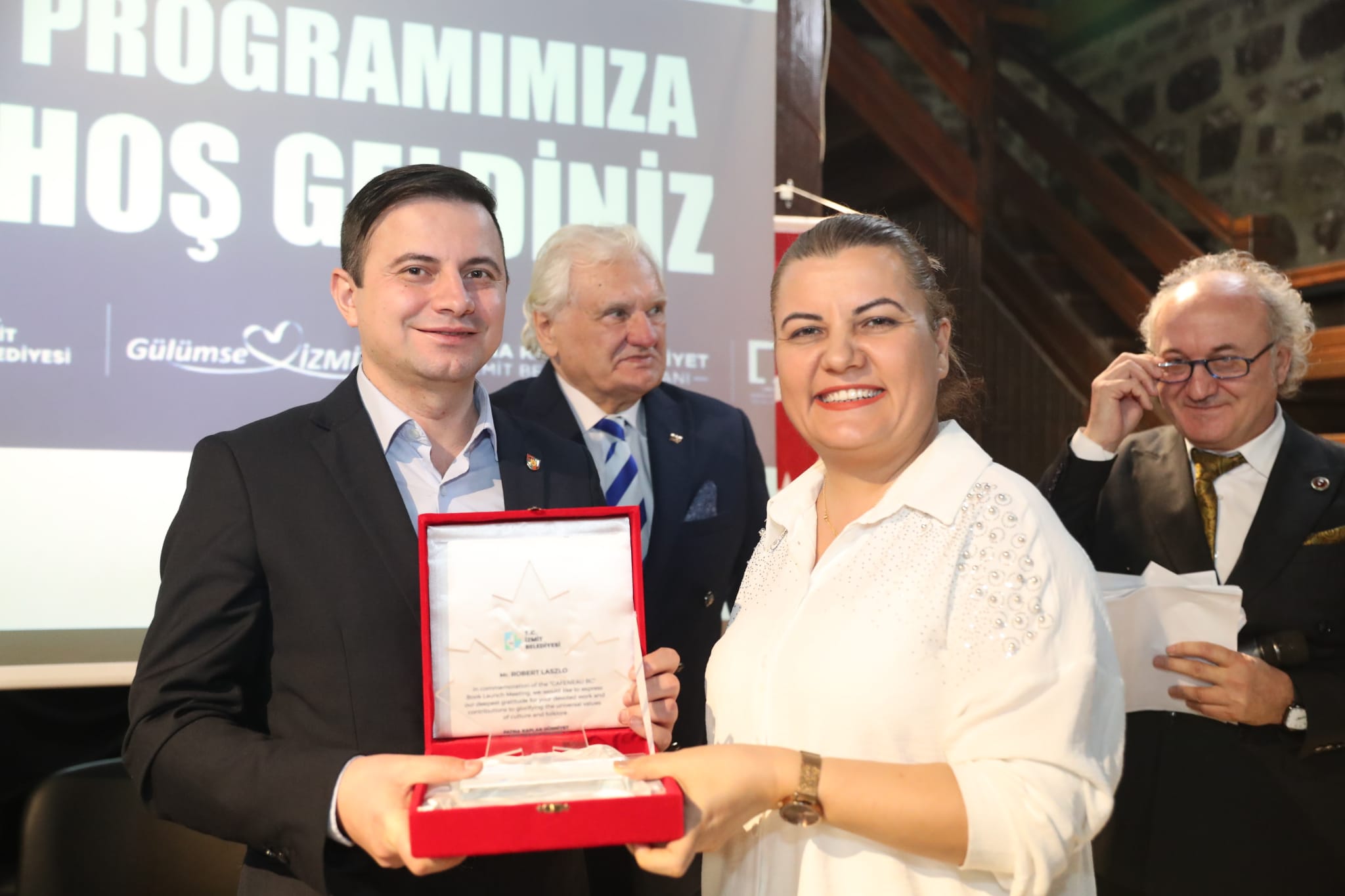 Baskan Hürriyet, _Izmit'in kültürel tarihini sinirlar ötesine tasimaya çalisiyoruz_ (8)