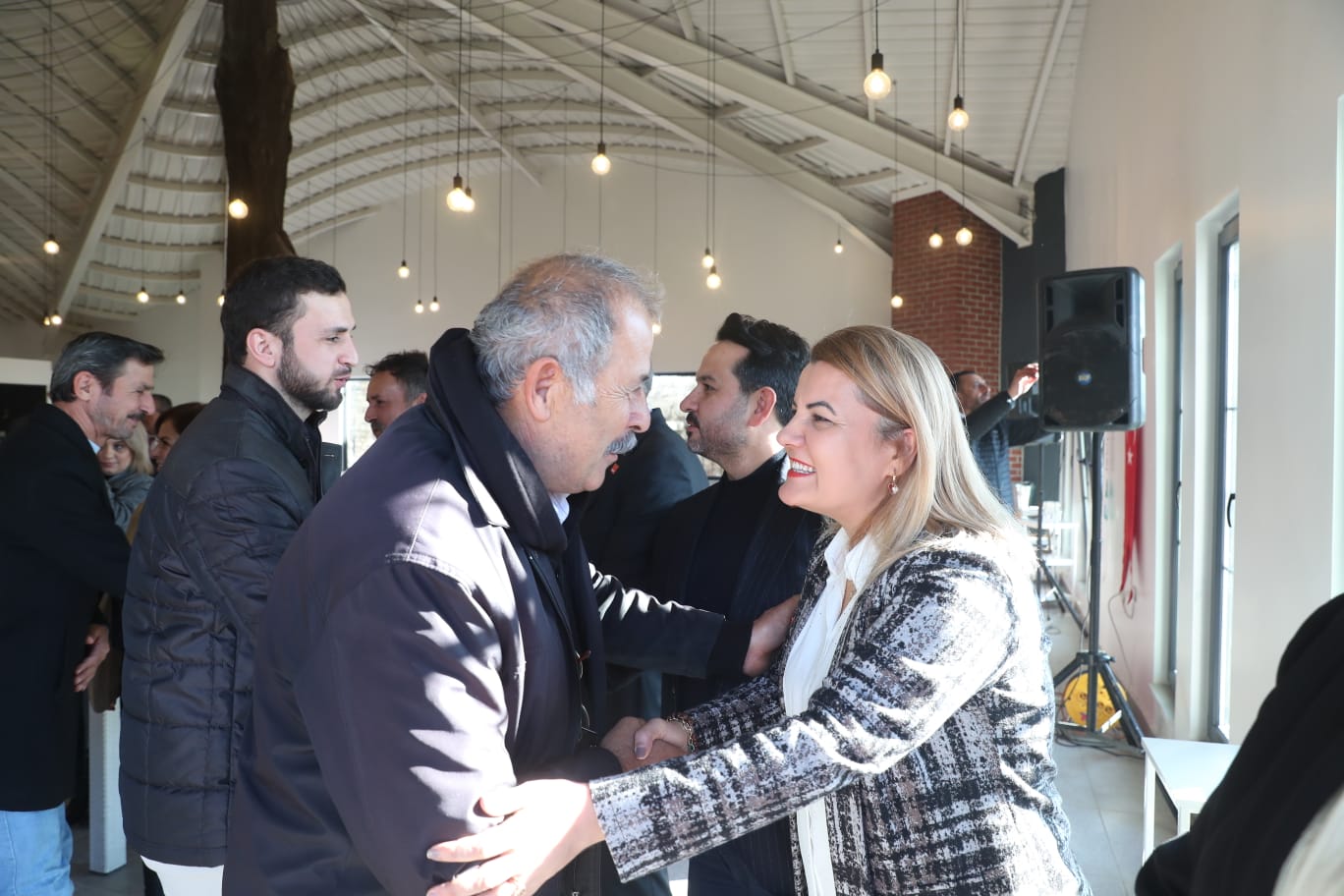 Baskan Hürriyet, kirsal mahalle muhtariyla bulustu (4)