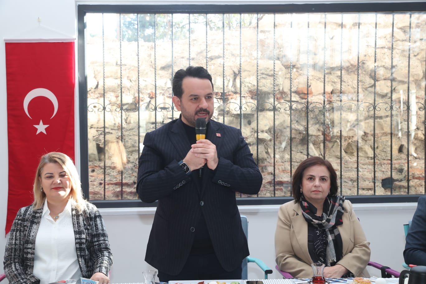 Baskan Hürriyet, kirsal mahalle muhtariyla bulustu (7)