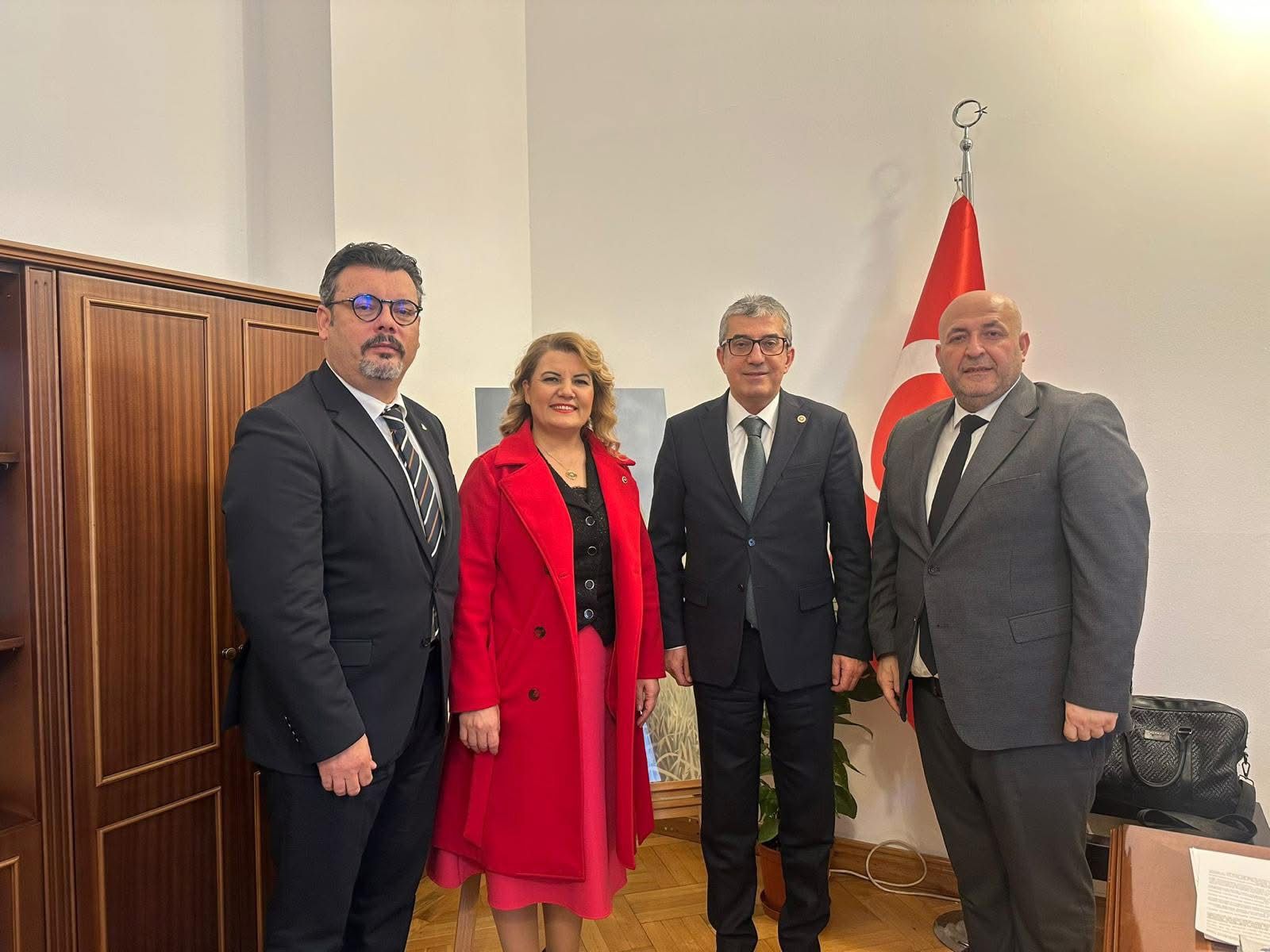 Baskan Hürriyet'ten Bakan Ersoy ve Milletvekillerine gala davetiyesi (2)