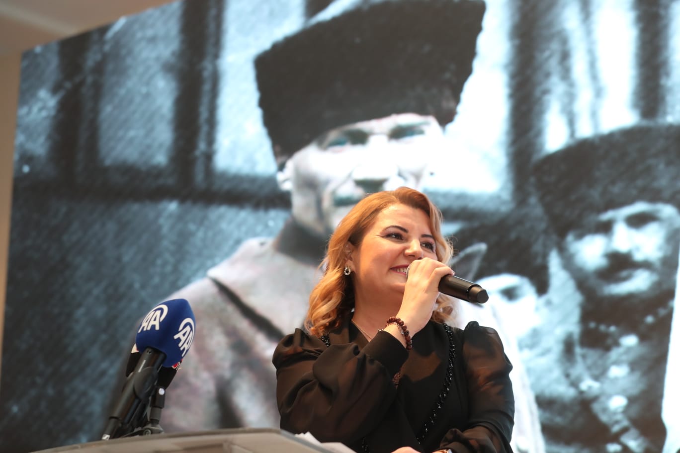 Cumhuriyetin Ilk Duragi Izmit Belgeseline Görkemli Gala (7)