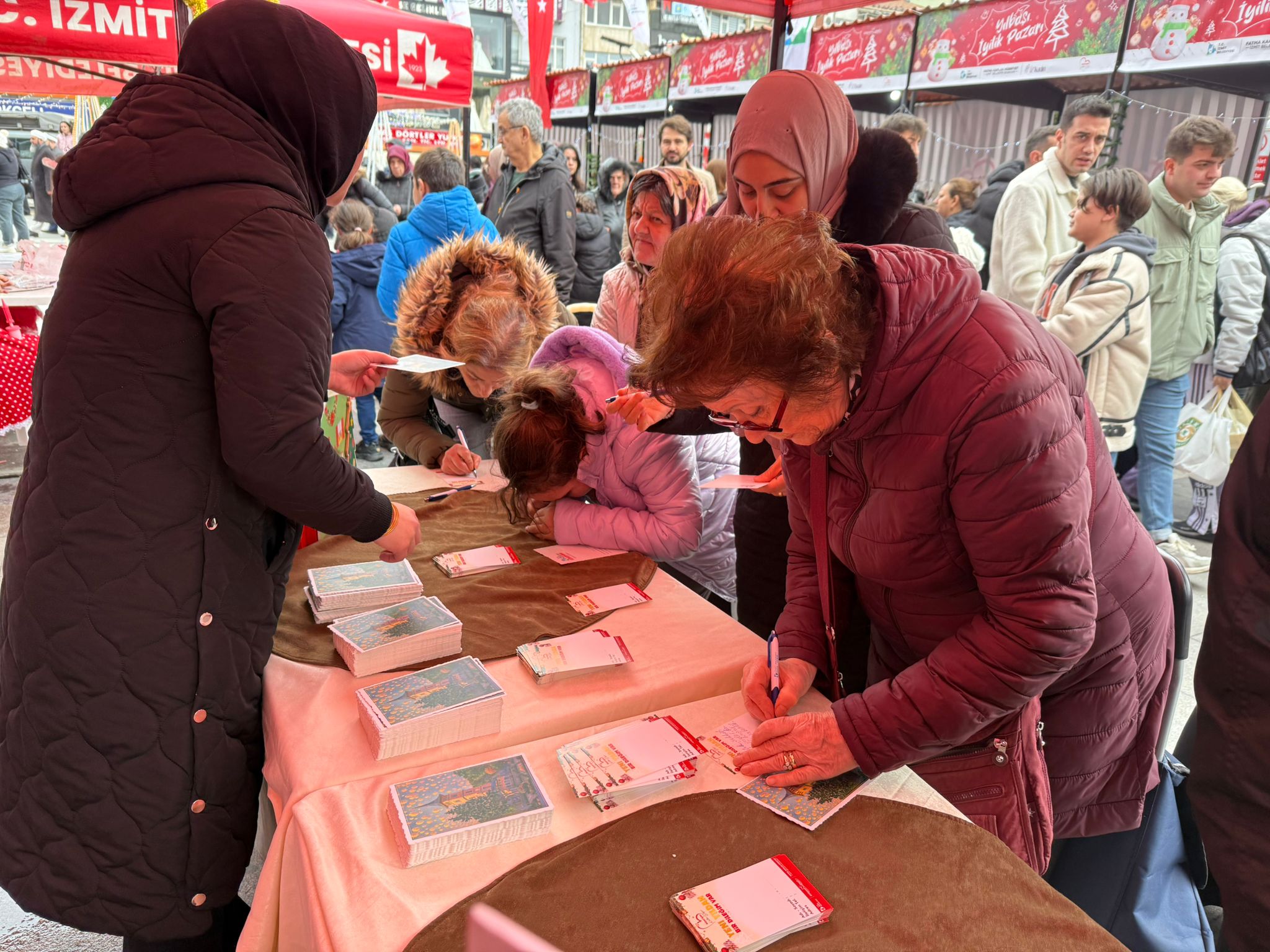Izmit Belediyesi, 2024'e renkli bir veda sunuyor (10)