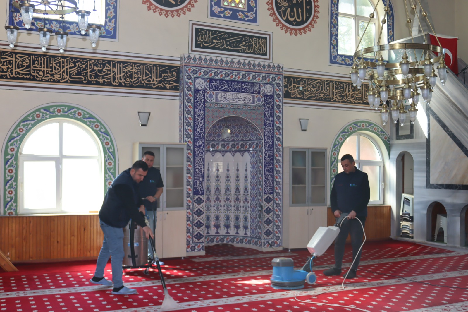 Izmit Belediyesi, 2024te halk sagligini korurken sokak hayvanlarini unutmadi (9)