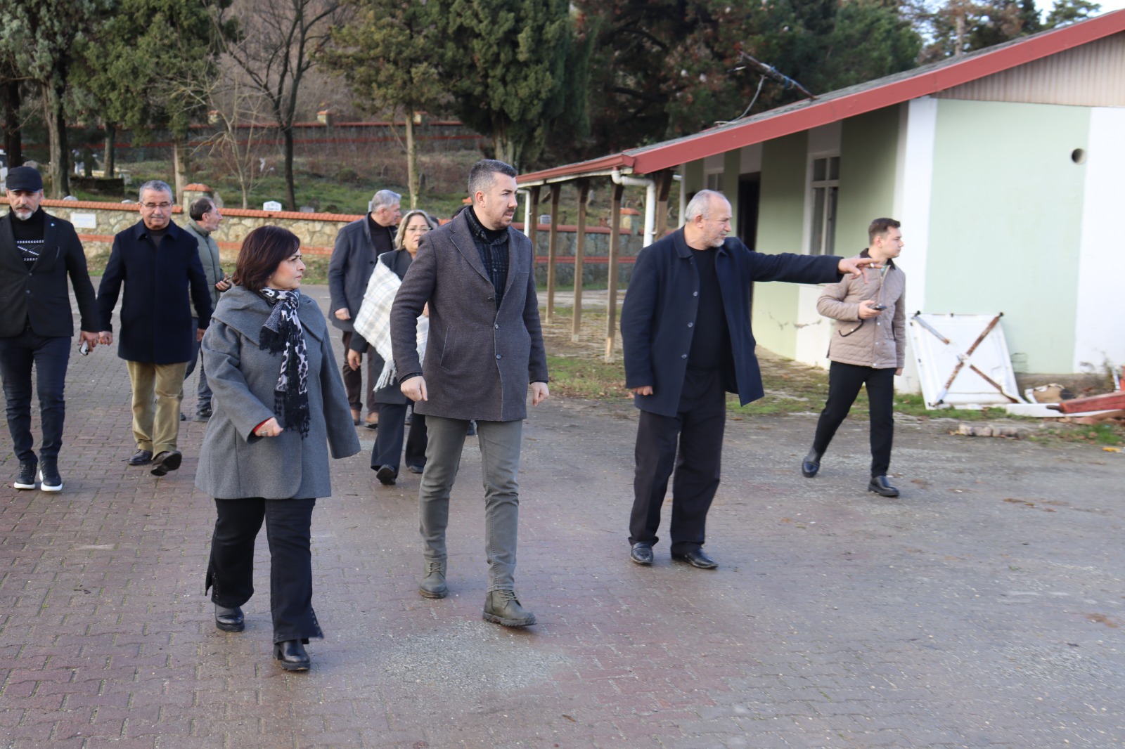İzmit Belediyesi Çubuklubala sakinlerinin ihtiyaçlarını yerinde tespit etti (1)