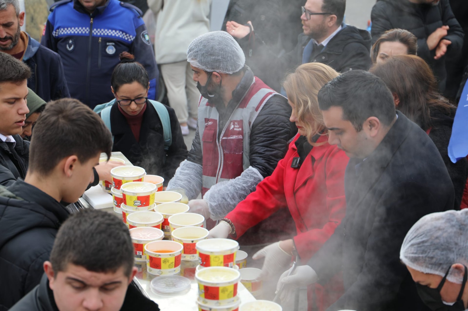 Izmit Belediyesi, Darica'daki patlama sonrasi harekete geçti (6)