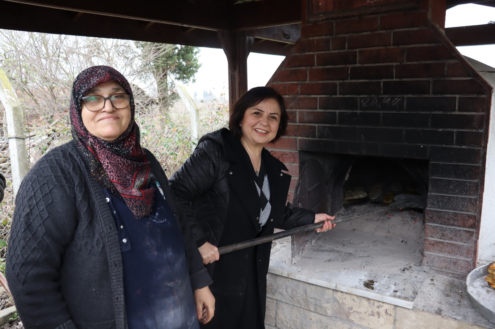 İzmit Belediyesi, Güvercinlik Mahallesi'nde ihtiyaçları yerinde inceledi (3)