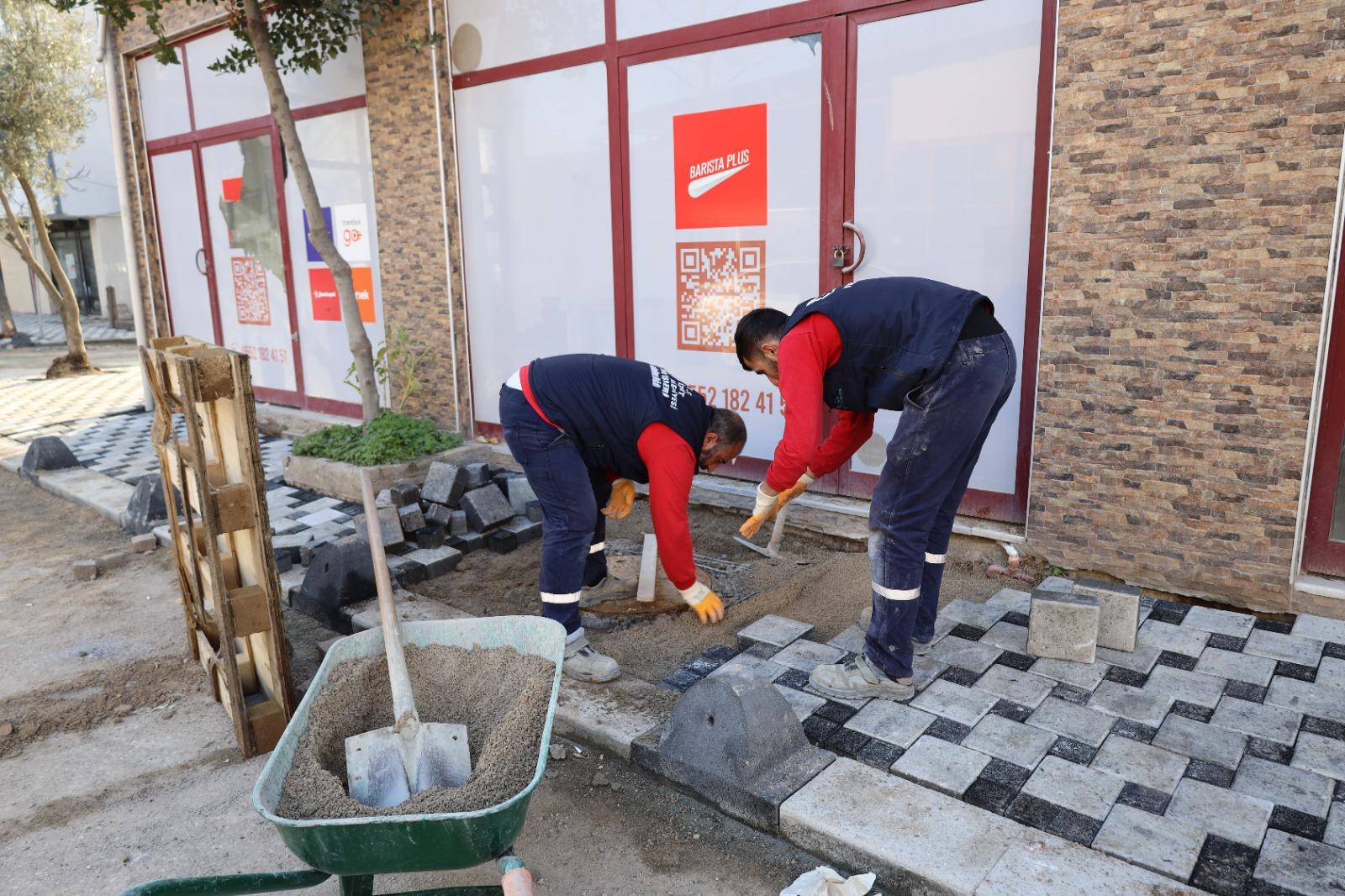 Izmit Belediyesi, Sehit Kazim Caddesi'nde çalismalara tüm hiziyla devam ediyor (5)