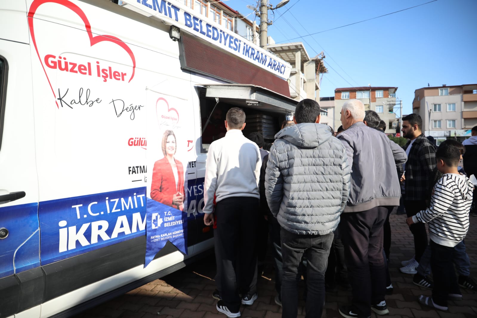 Izmit Belediyesi, bu hafta Darica Eyüboglu Camii cemaati ile bulustu (3)