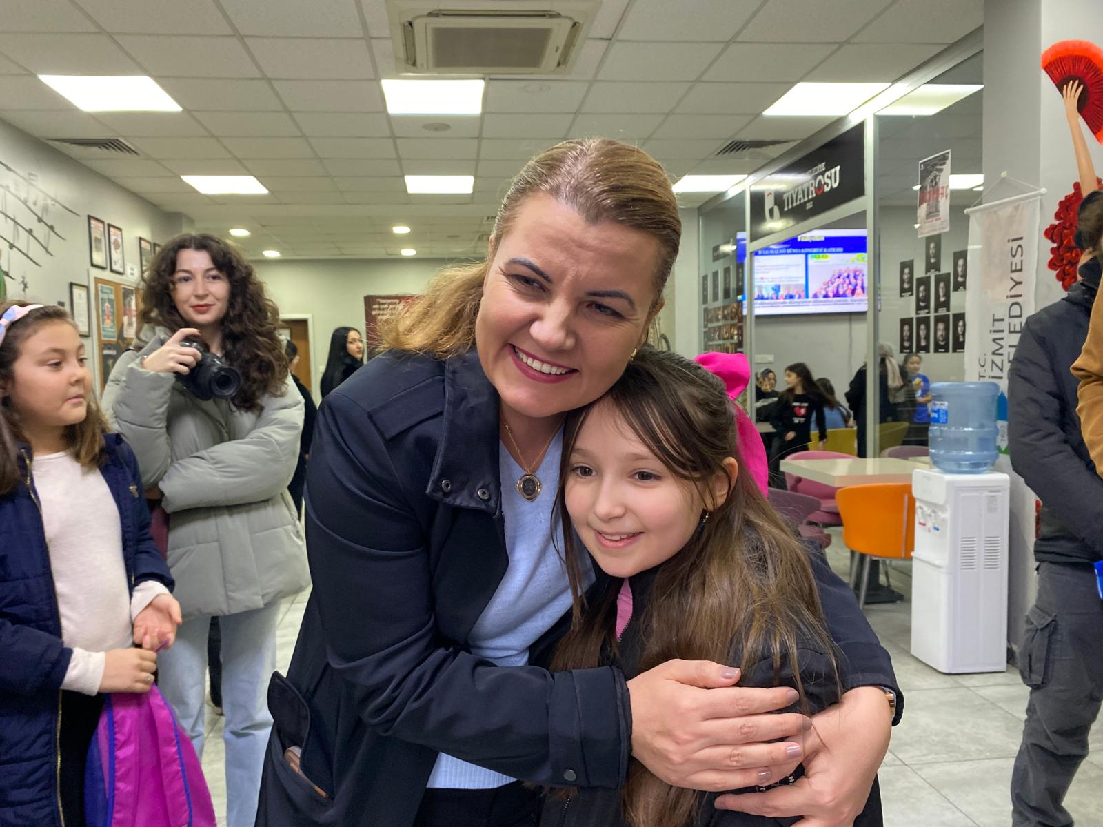 Izmit Belediyesi sanata daha fazla yer açiyor (2)