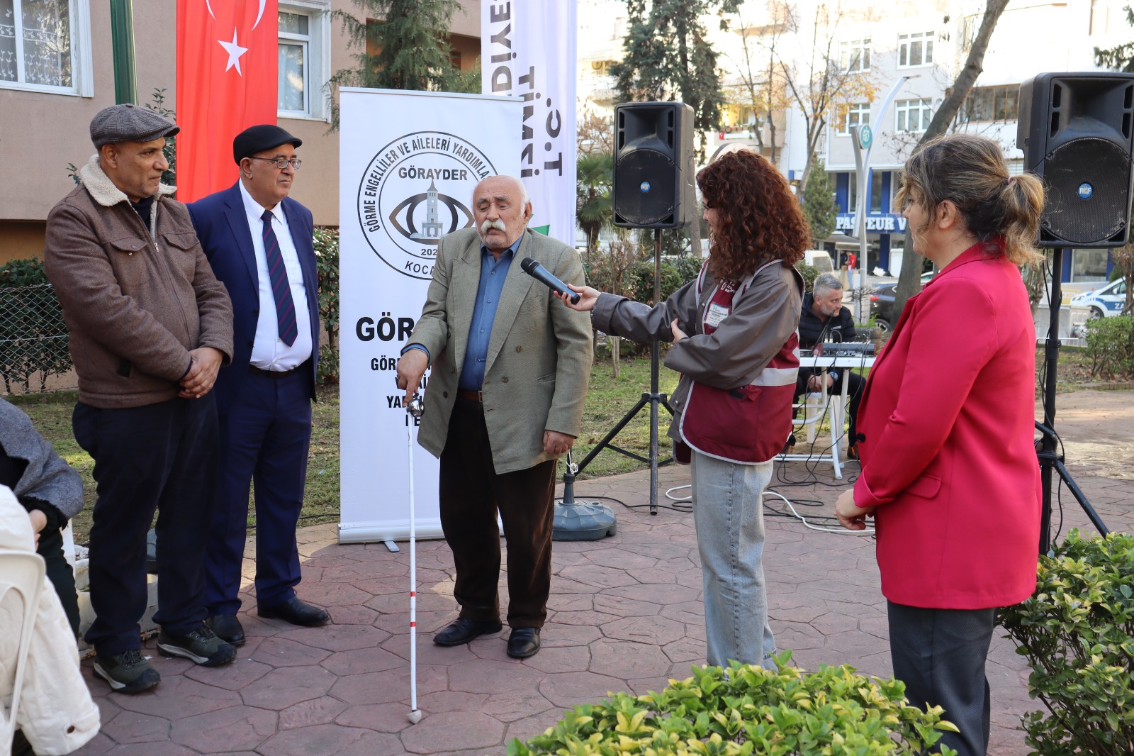 Izmit Belediyesinden Görme Engelliler Haftasi'nda farkindalik (1)