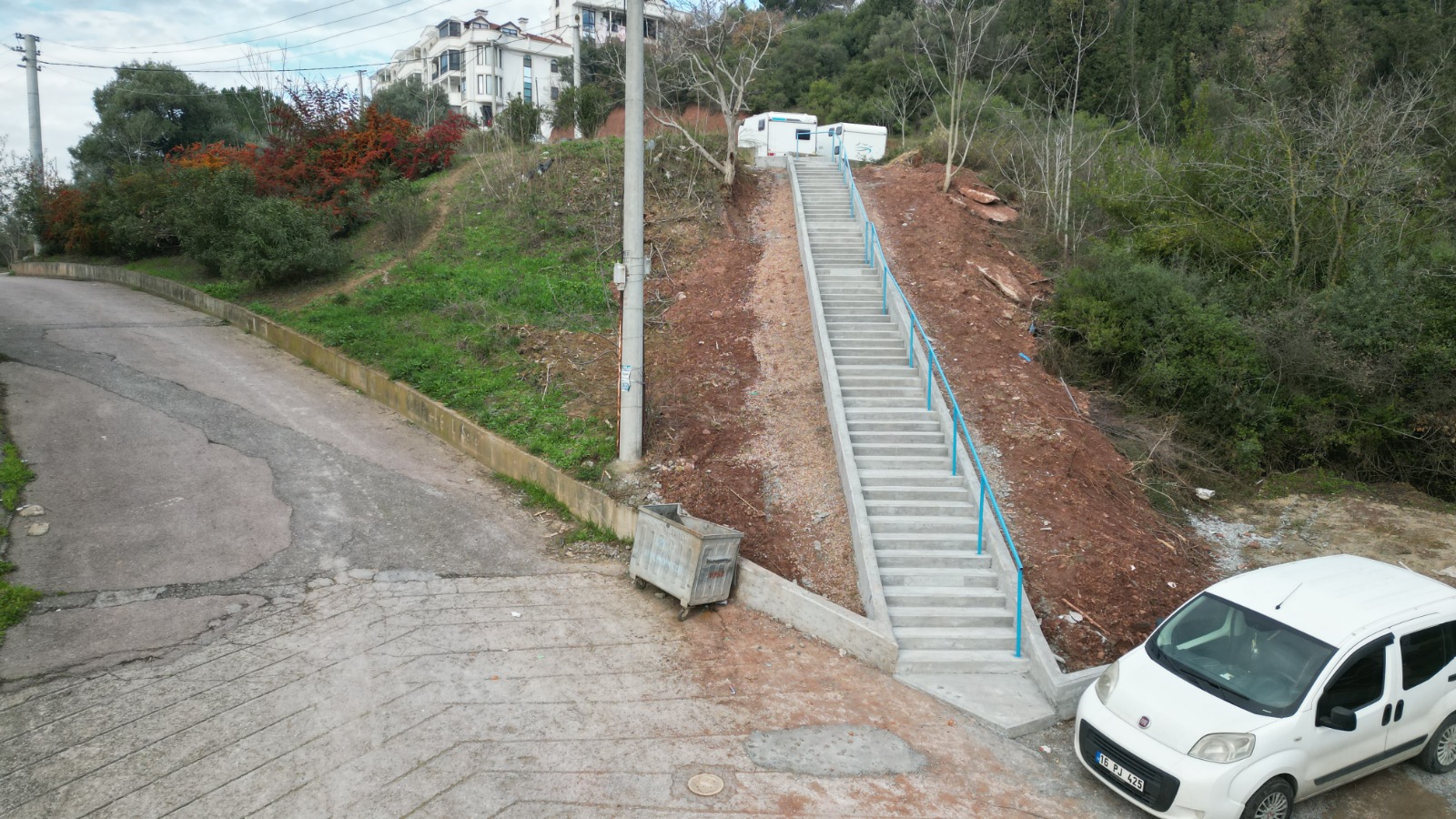 İzmit Belediyesinden Serdar Mahallesi’ne yeni merdiven (3)