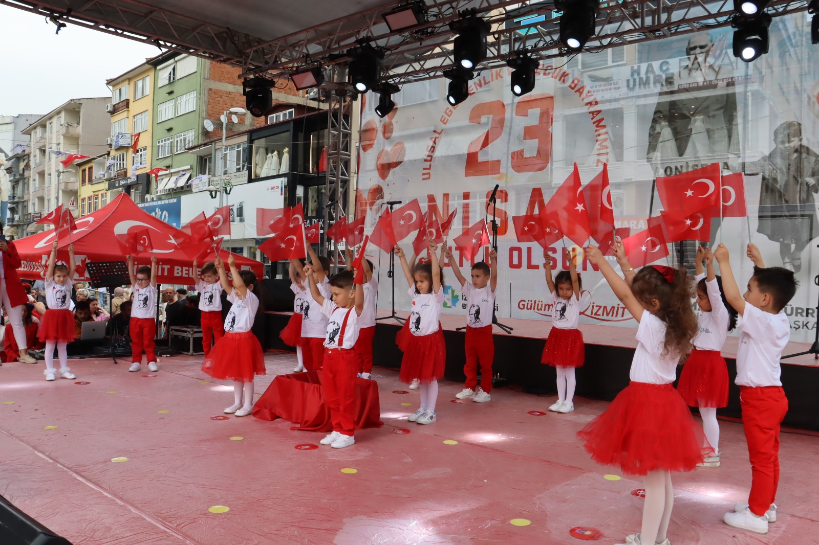 İzmit Kadın Aile 2024’te umut dolu projelere imza attı (13)