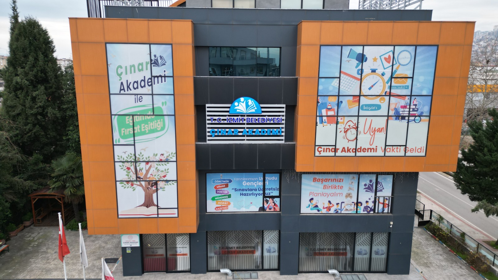 İzmit Kadın Aile 2024’te umut dolu projelere imza attı (7)