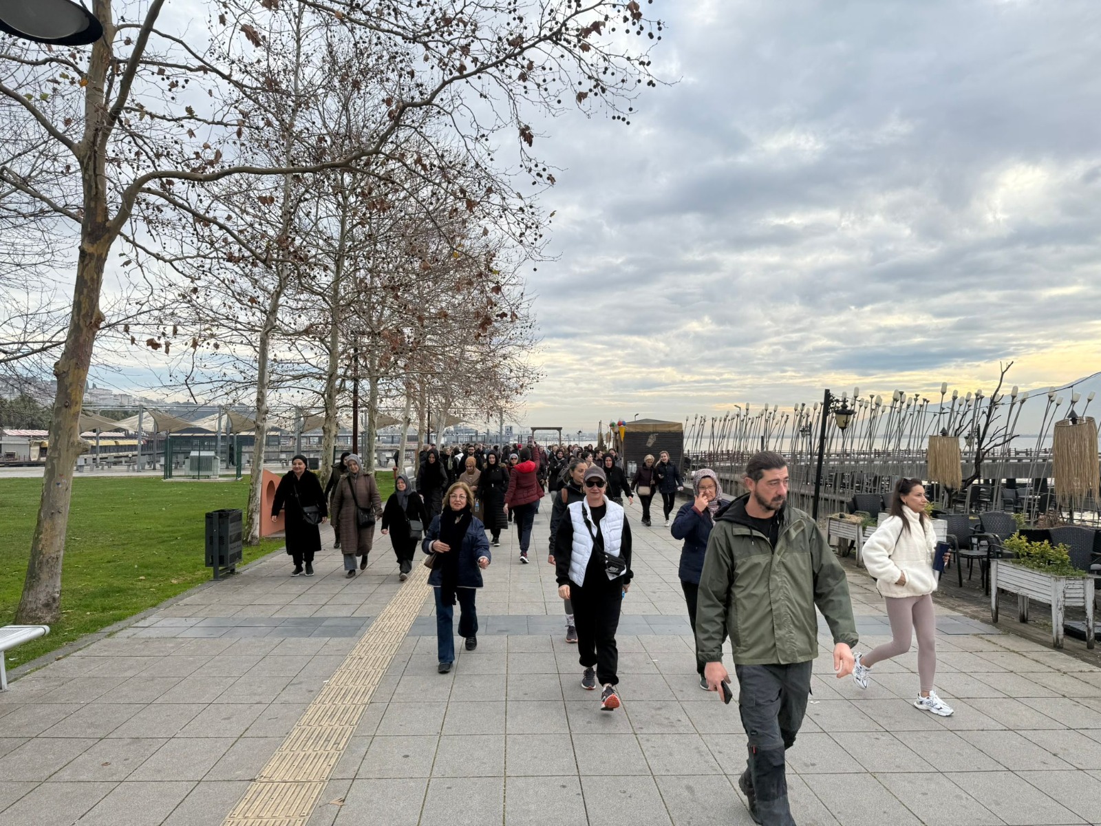 İzmitliler, yılın ilk ‘Sağlıklı Yaşam Yürüyüşü’nde nefes aldı (3)