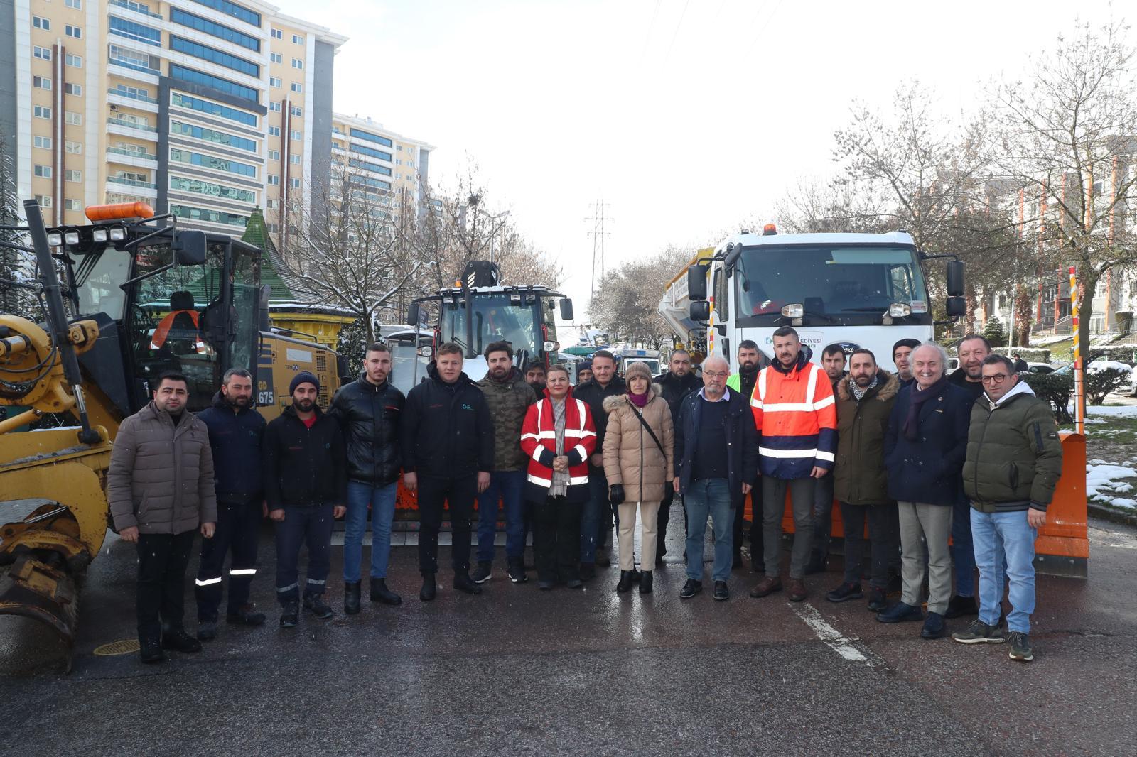 Bas,kan Hu_rriyet, karla mu_cadele c,alis,malarini yakindan takip ediyor (5)