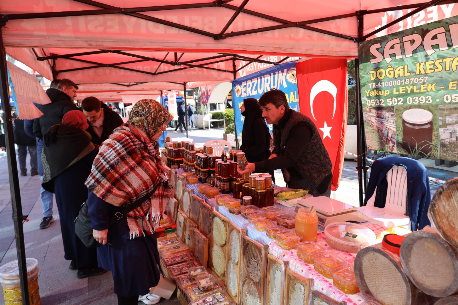 İzmit Bal Günleri Belediye Meydanı’nda başladı (13)