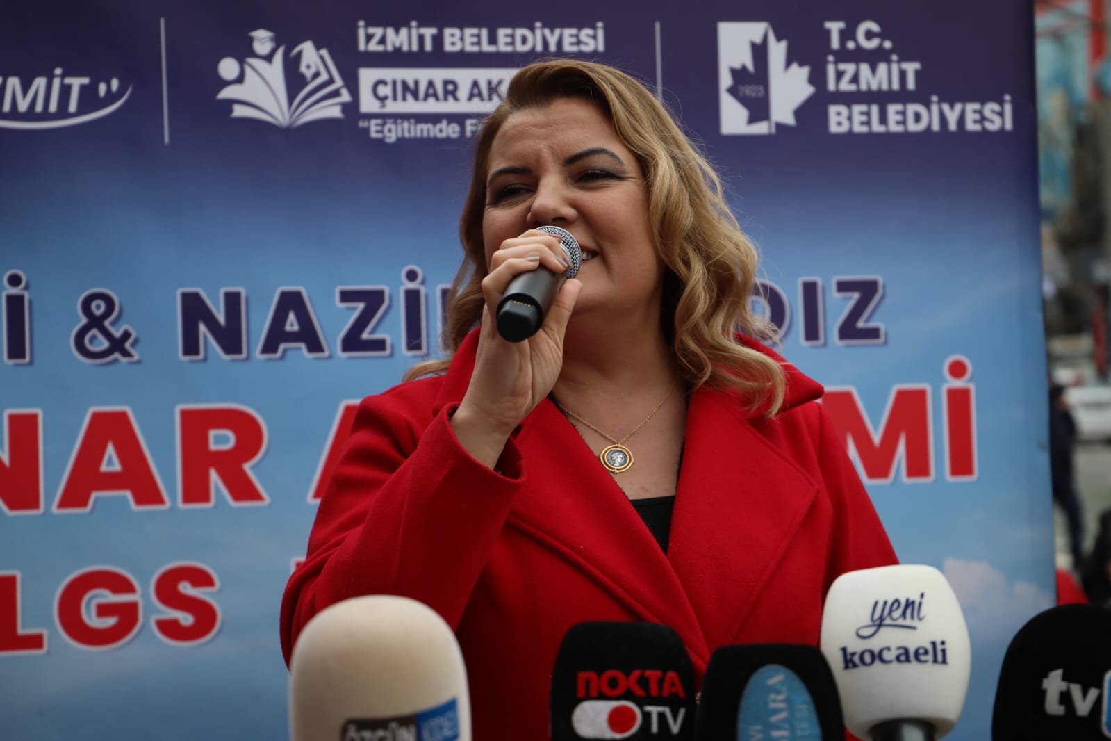 Izmit Belediye Baskani Fatma Kaplan Hürriyet