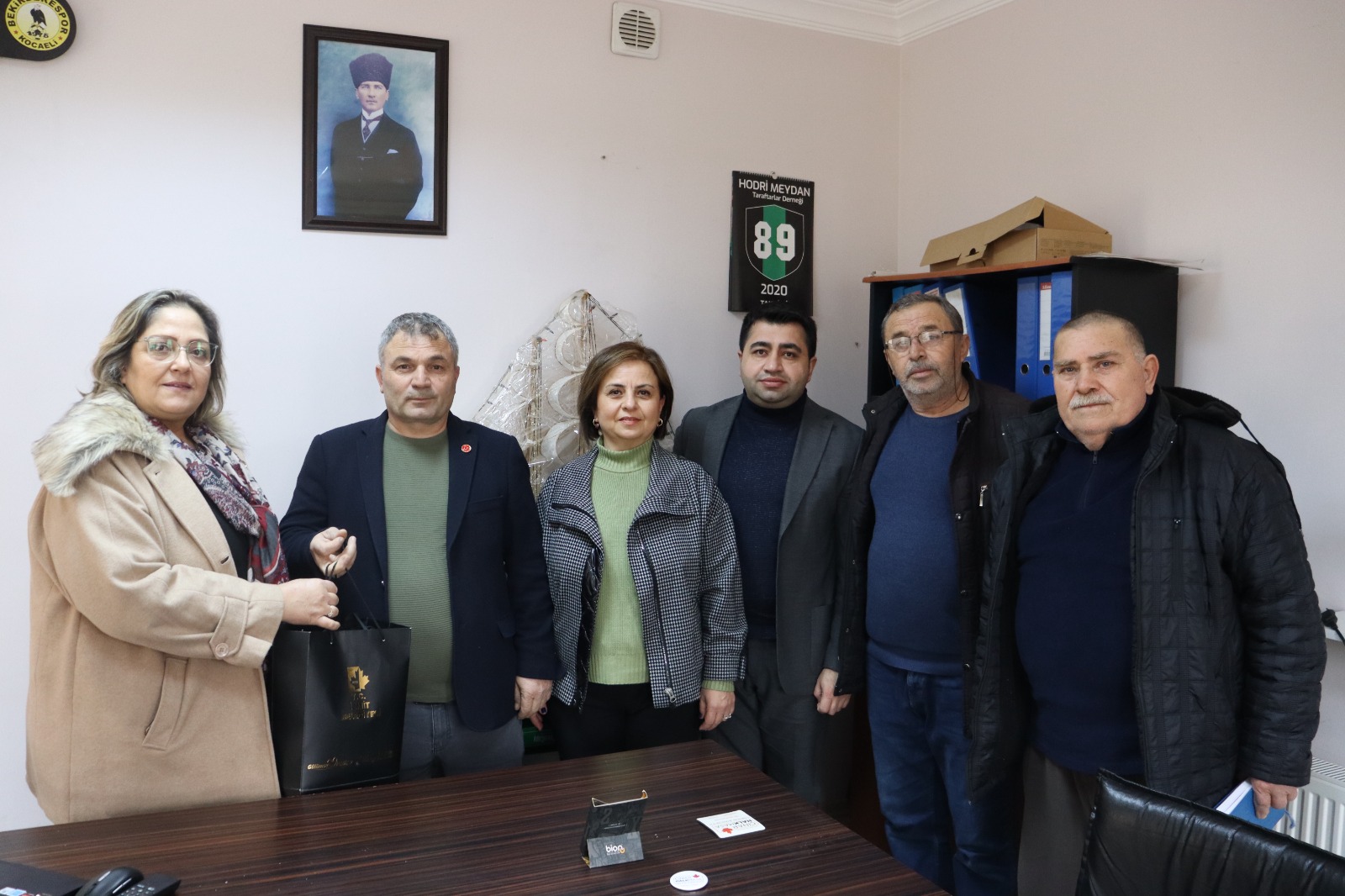 İzmit Belediyesi mahalle ziyaretleriyle halkın sesine kulak veriyor (17)
