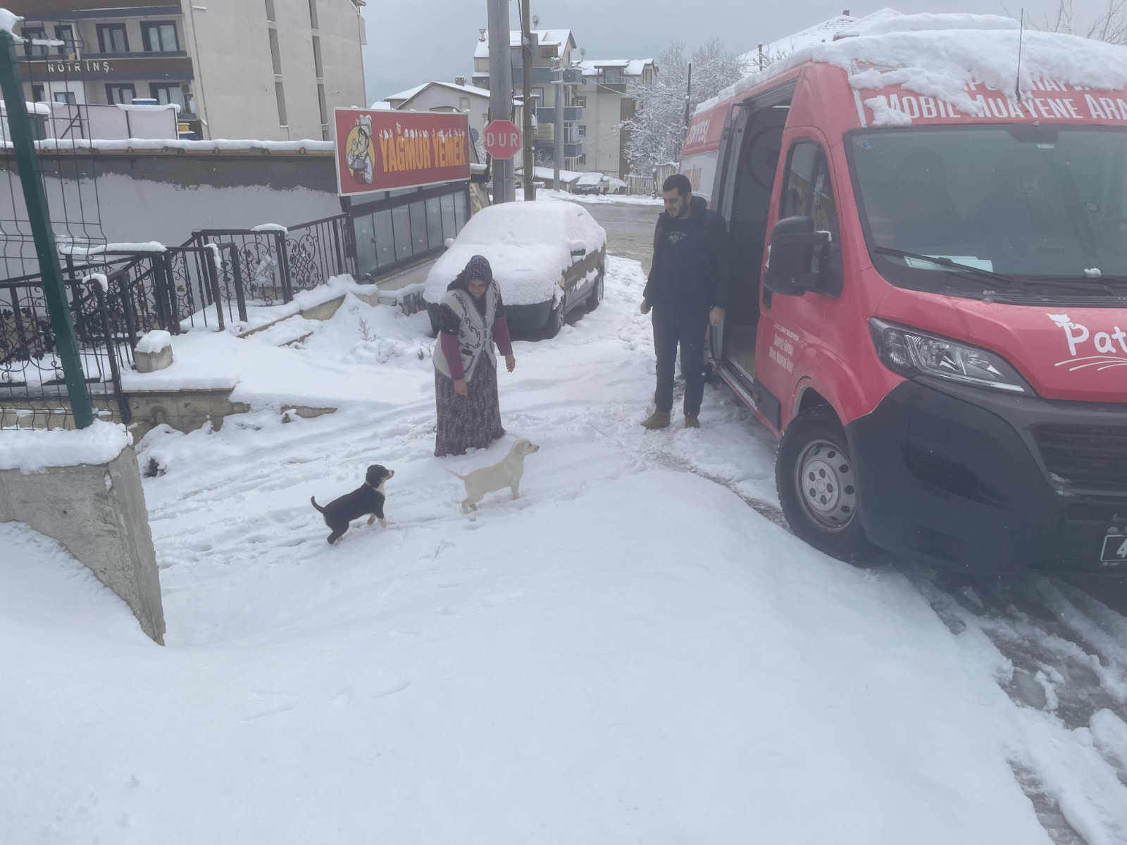 İzmit Belediyesinden soğuk günlerde sıcak destek (7)