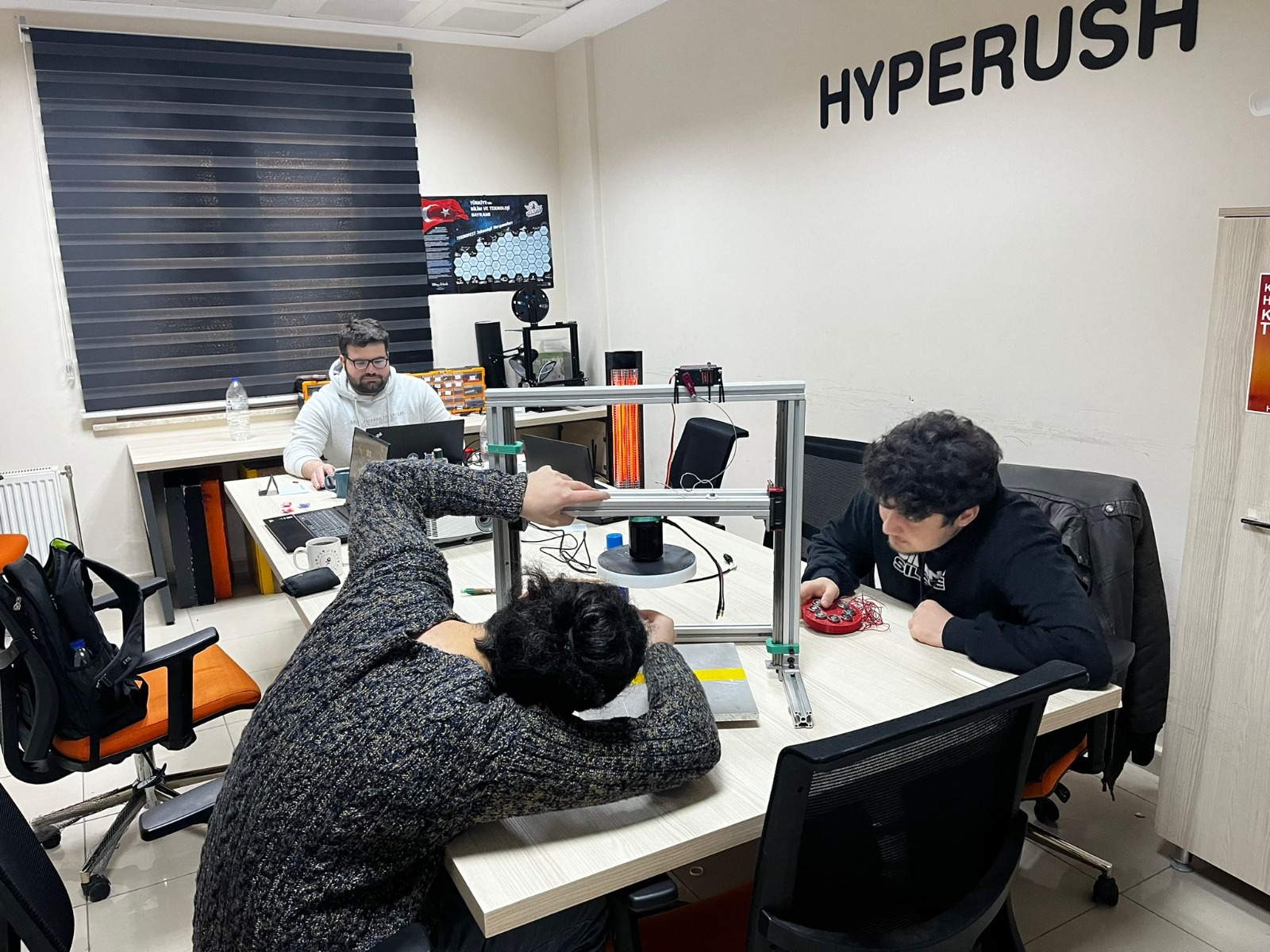 TEKNOFEST'IN sampiyon adaylari Dernekler Yerleskesi'nde hazirlaniyor (1)