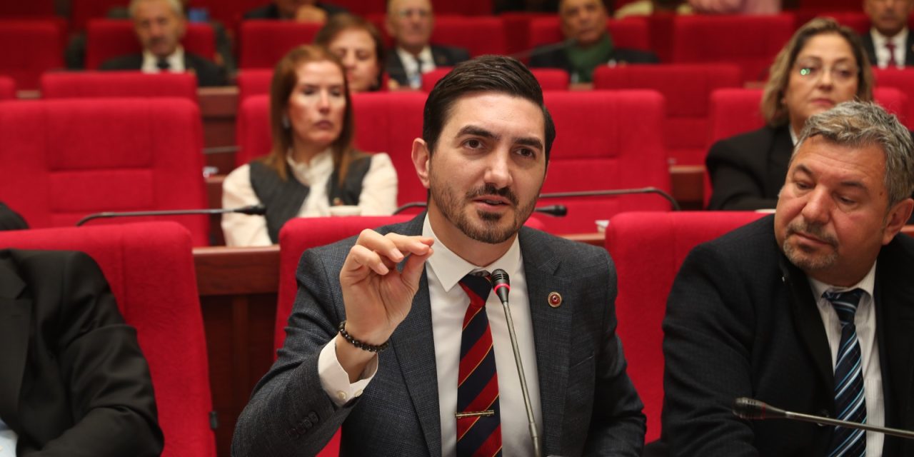 CHP’Lİ NAZIM GENÇTÜRK: BİR KAMU KURUMUNUN DİĞER KAMU KURUMUNDAN BİLGİ SAKLAMASINI AHLAKİ BULMUYORUZ