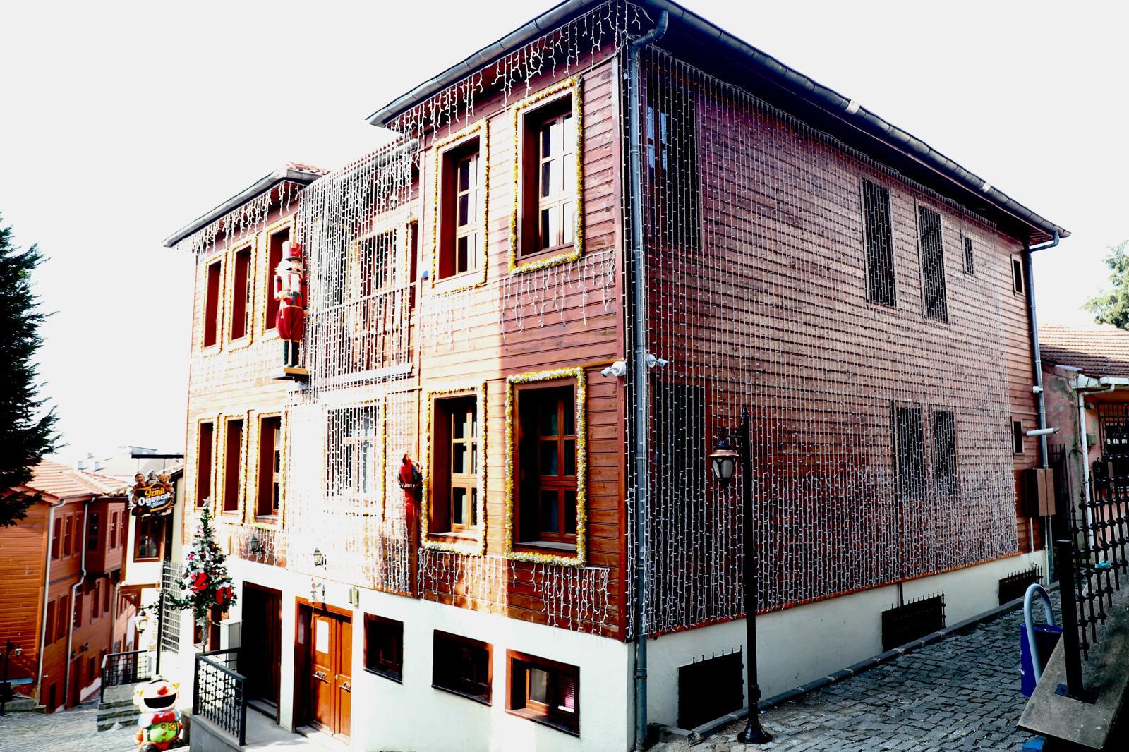Anneler ve çocuklar Oyuncak Müzesi atölyesinde bulustu (8)