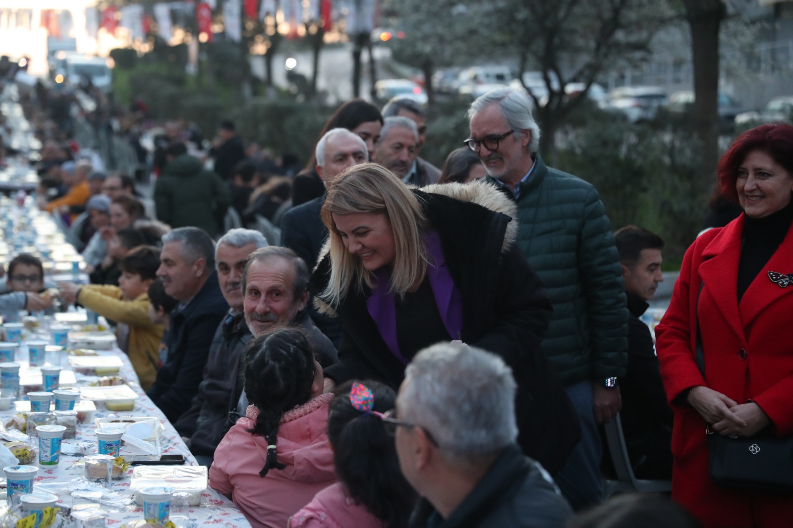 Hürriyet, halk iftarında Yuvam Akarca’da vatandaşlarla buluştu (1)