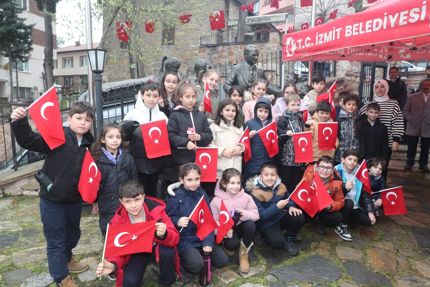 İzmit, 110. Yılda da Çanakkale Zaferi’nin kahramanlarını unutmadı (14)