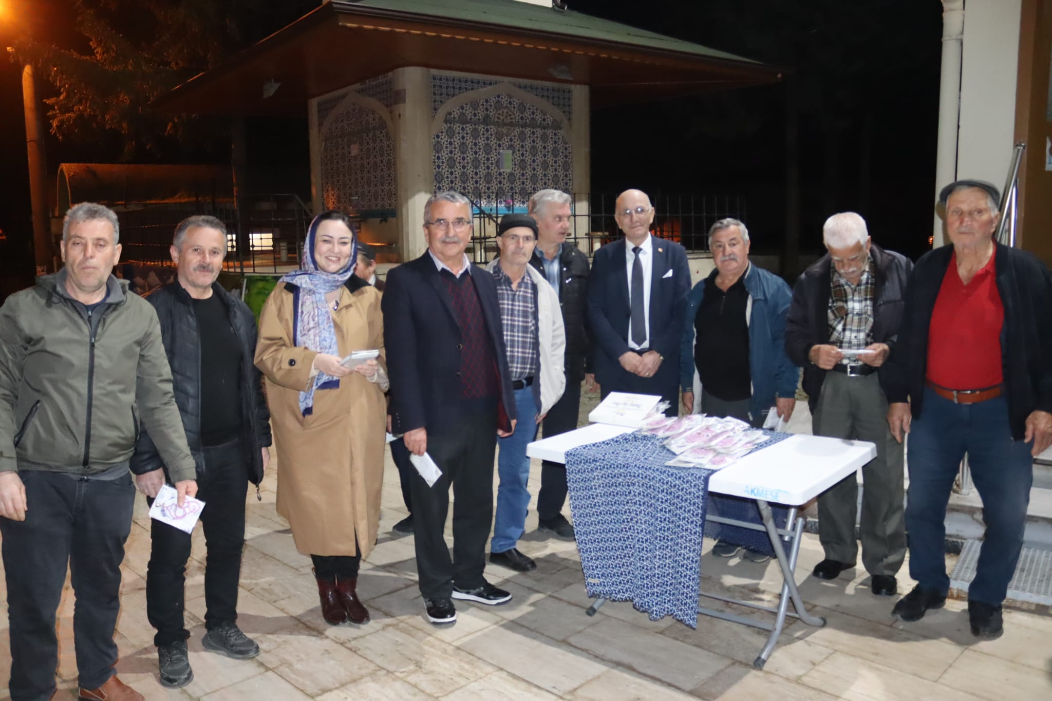 İzmit Belediyesi, Akmeşe Merkez Cami’nde cemaat ile buluştu (3)
