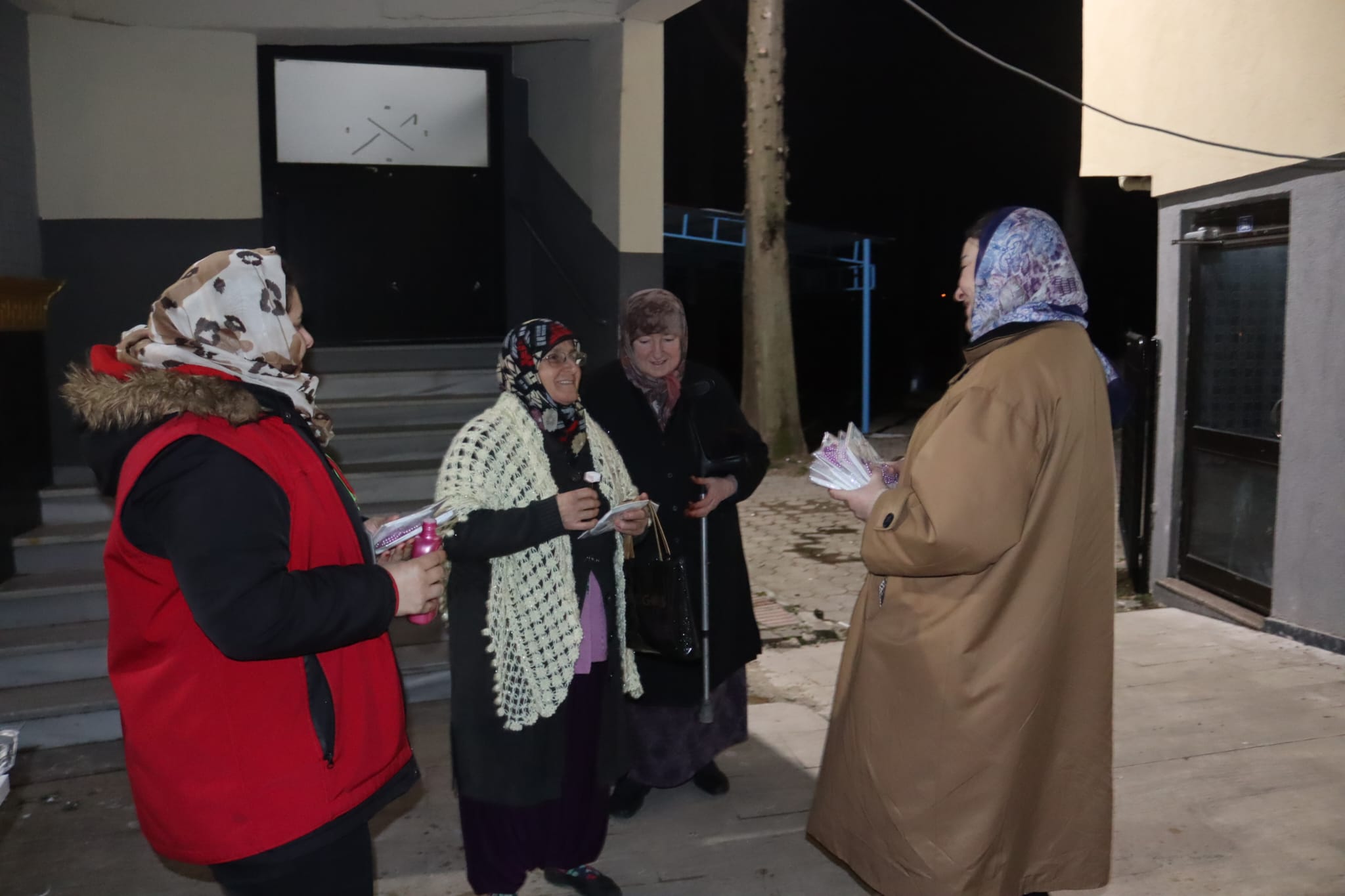 İzmit Belediyesi, Akmeşe Merkez Cami’nde cemaat ile buluştu (8)