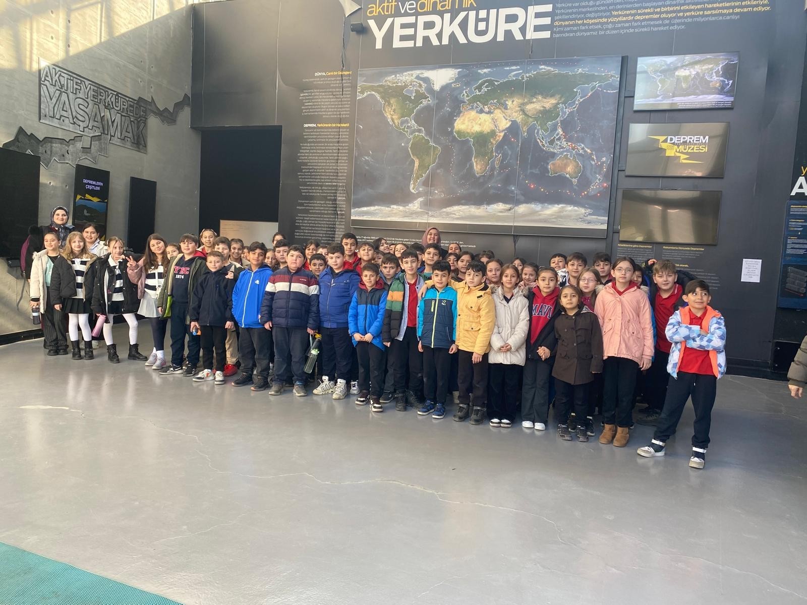 Izmit Belediyesinden Deprem Haftasinda farkindalik etkinligi (1)
