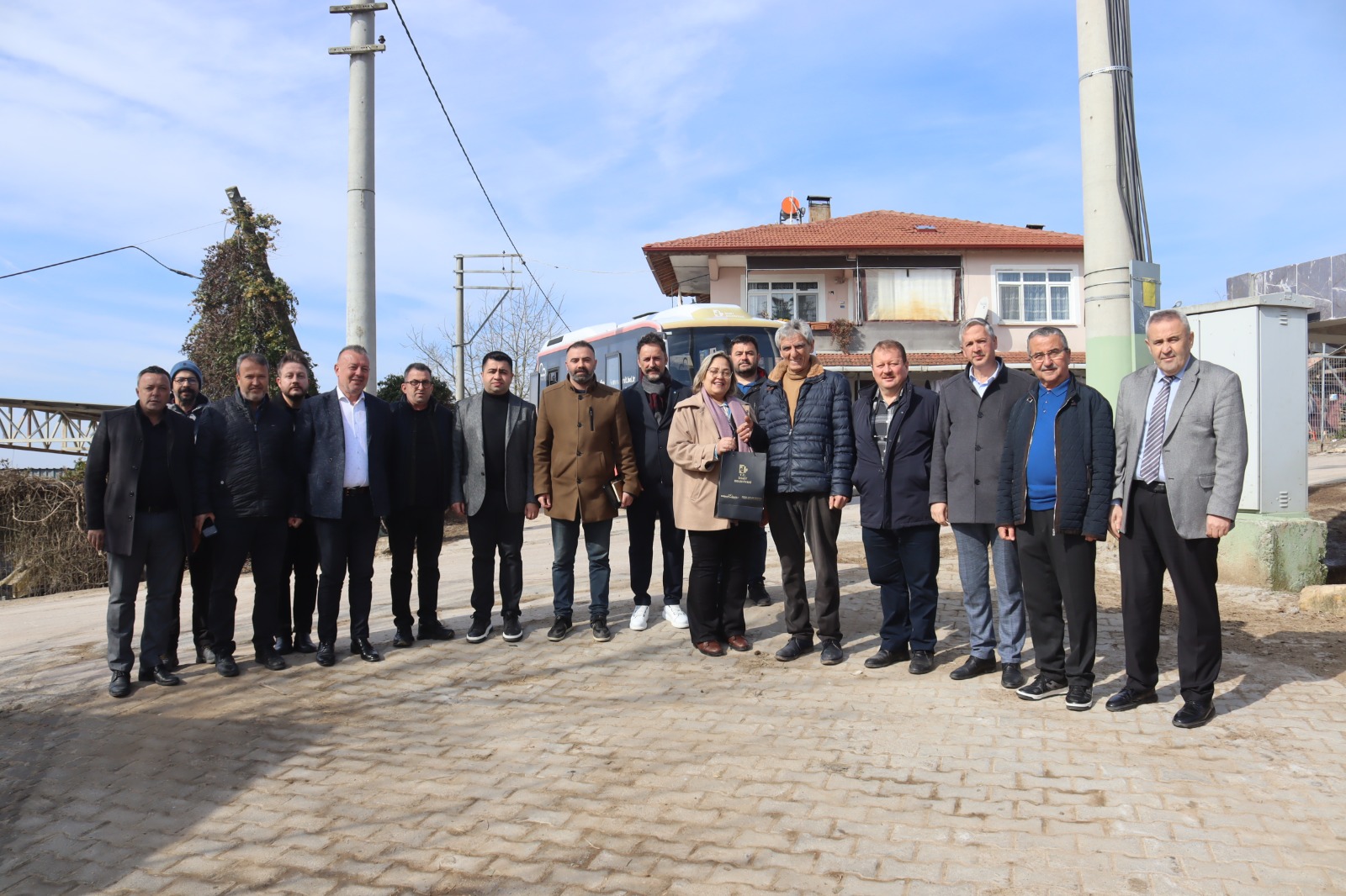 İzmit Belediyesinin bu hafta durağı Biberoğlu ve Emirhan Mahalleleri oldu (2)