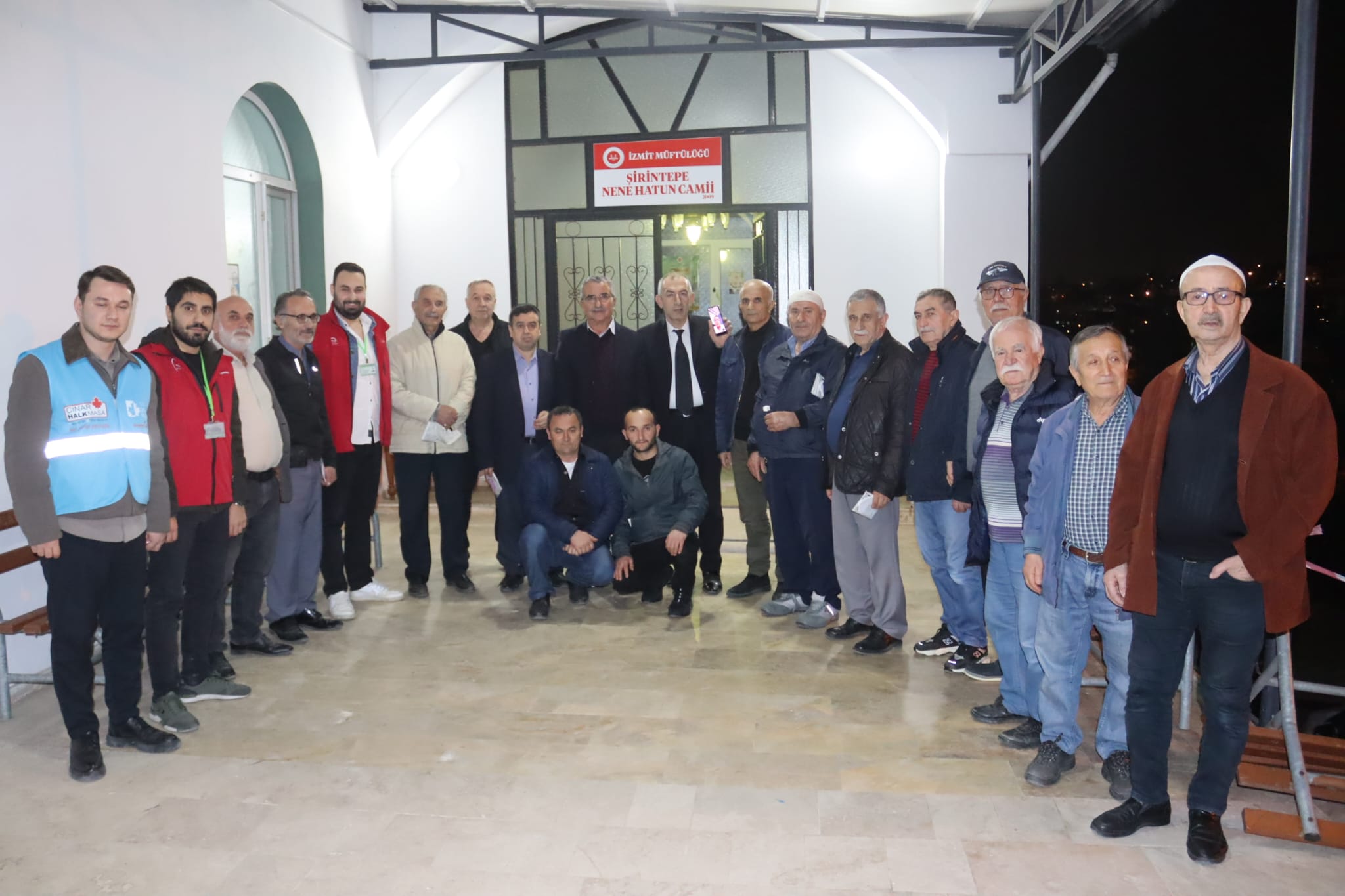 İzmit Belediyesinin teravih durağı Şirintepe Nene Hatun Camii oldu (5)