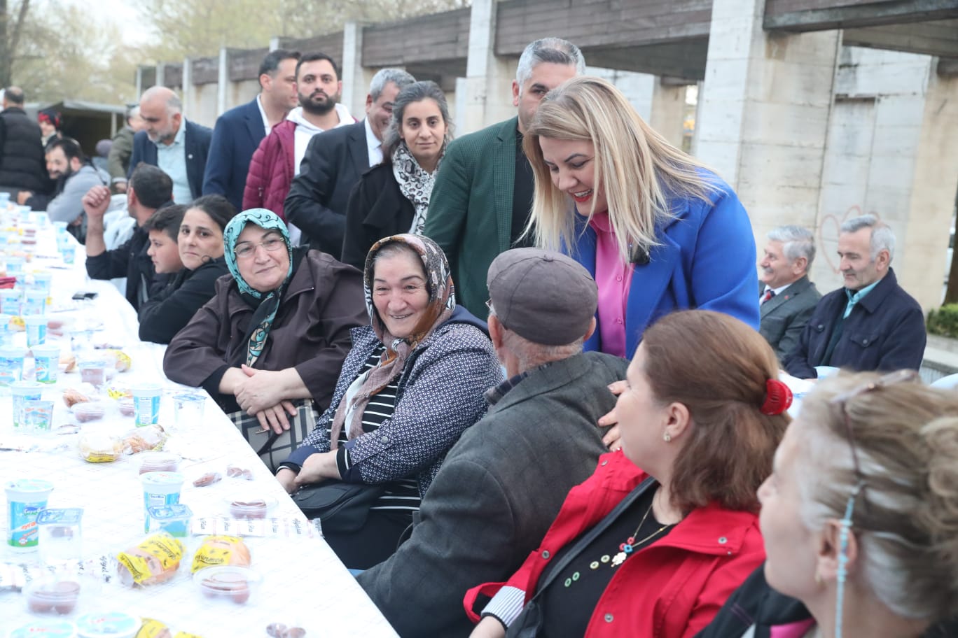 Baskan Hürriyet Gebzeli vatandaslarla halk iftarinda bulustu (4)