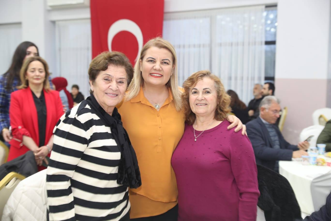 Fatma Baskan, Kandira Iftarinda Gönüllere Dokundu (9)