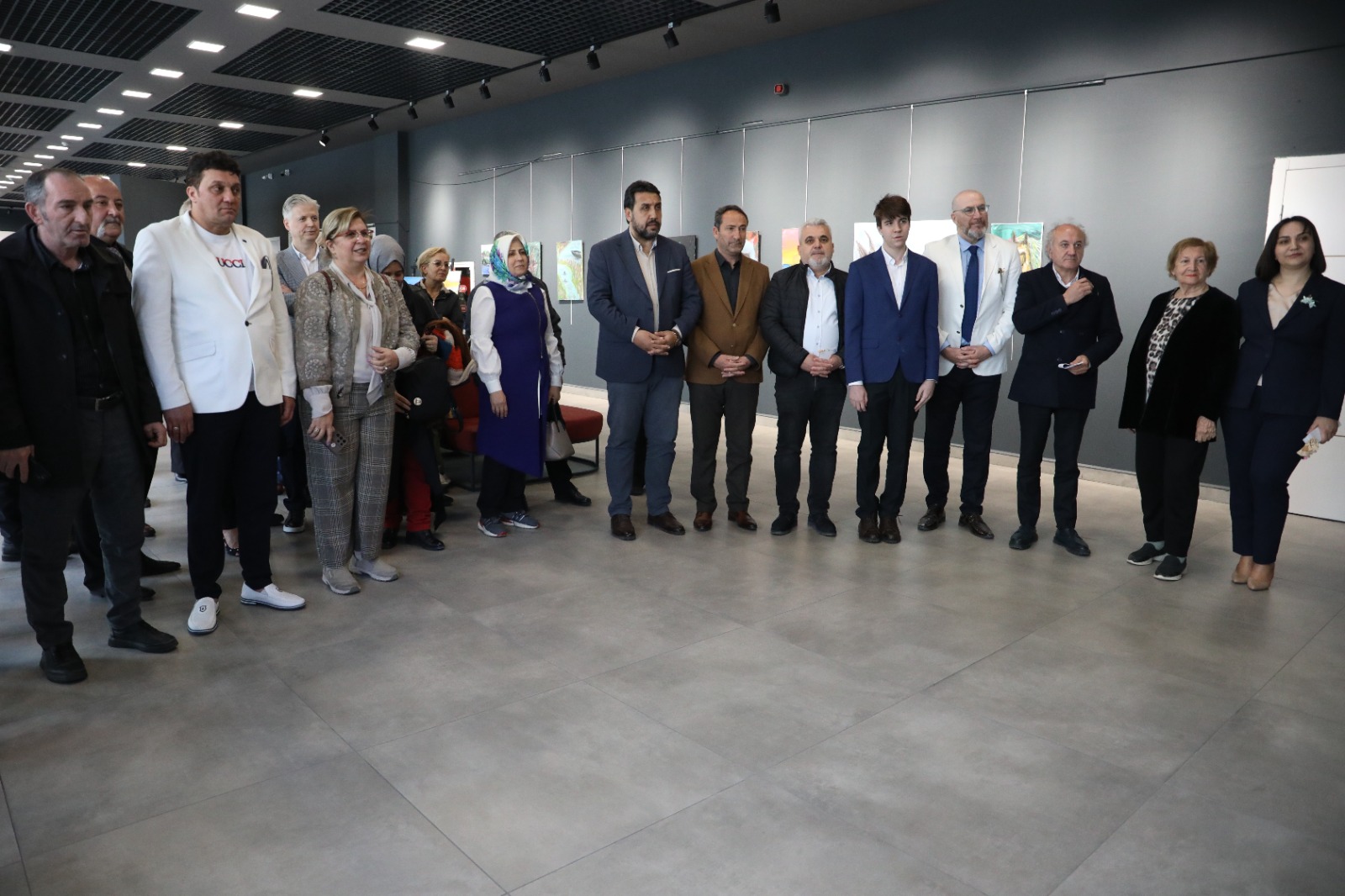 Genç Yusuf Emir Sudan ilk kişisel resim sergisini Nikomedya Sanat Galerisinde açtı (19)