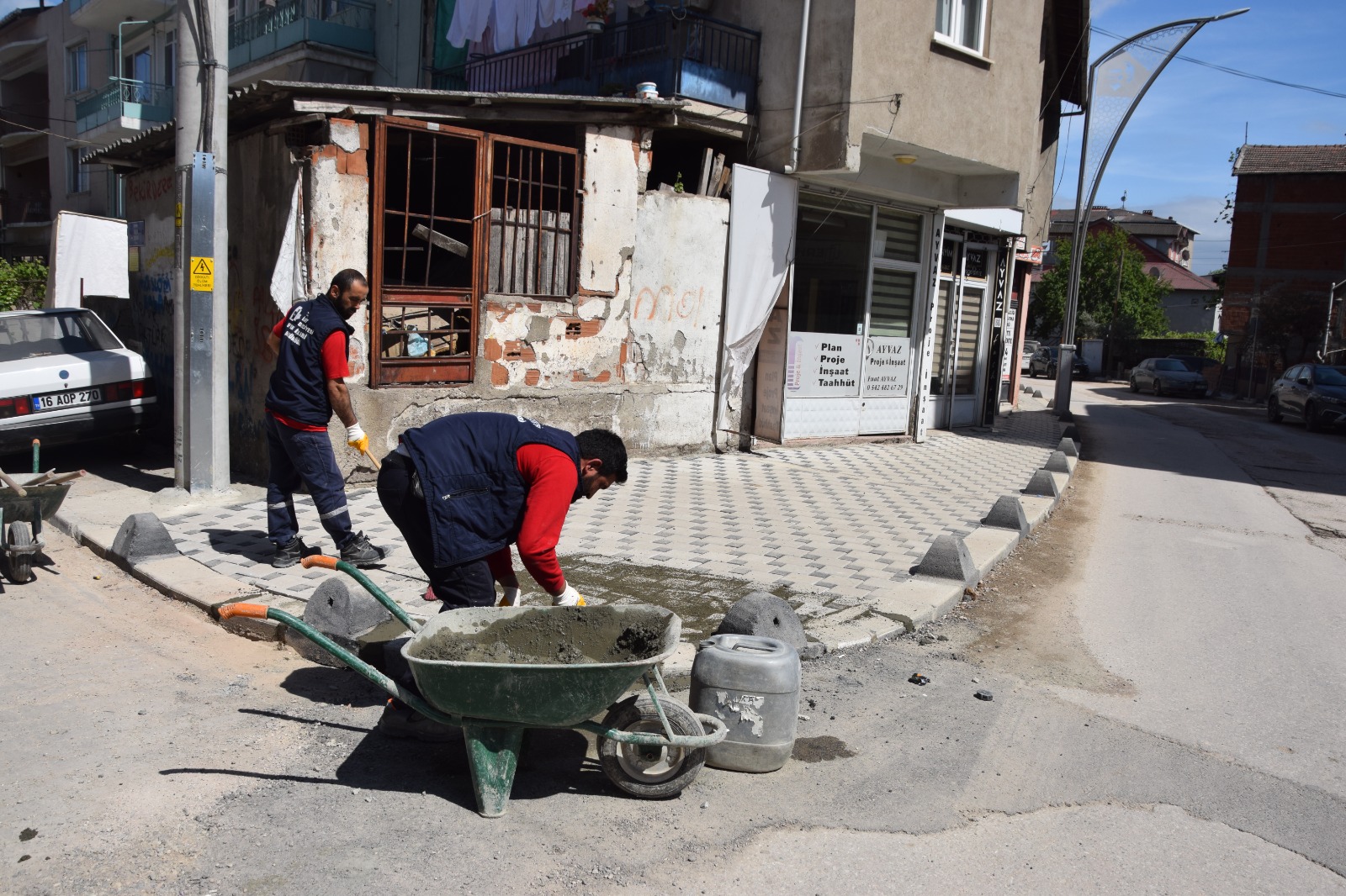 İzmit Belediyesi Şehit Kazım Caddesini baştan sona yeniledi (3)