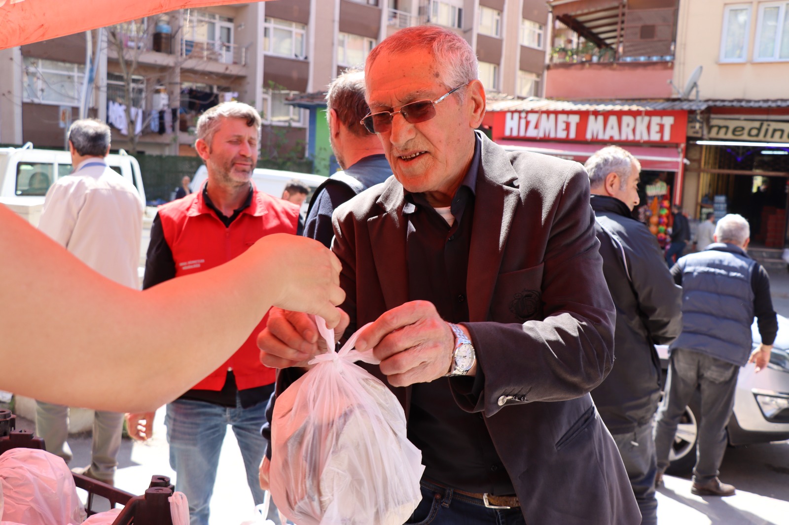 İzmit Belediyesi üretimi mantarlar halkla buluşmaya devam ediyor (3)