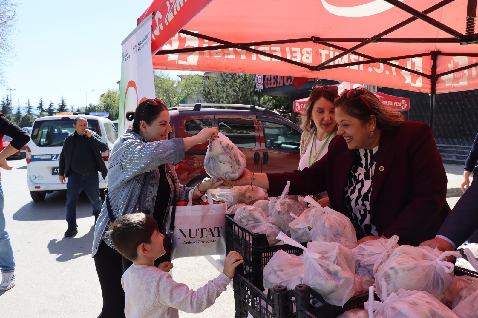 İzmit Belediyesi üretimi mantarlar halkla buluşmaya devam ediyor (6)