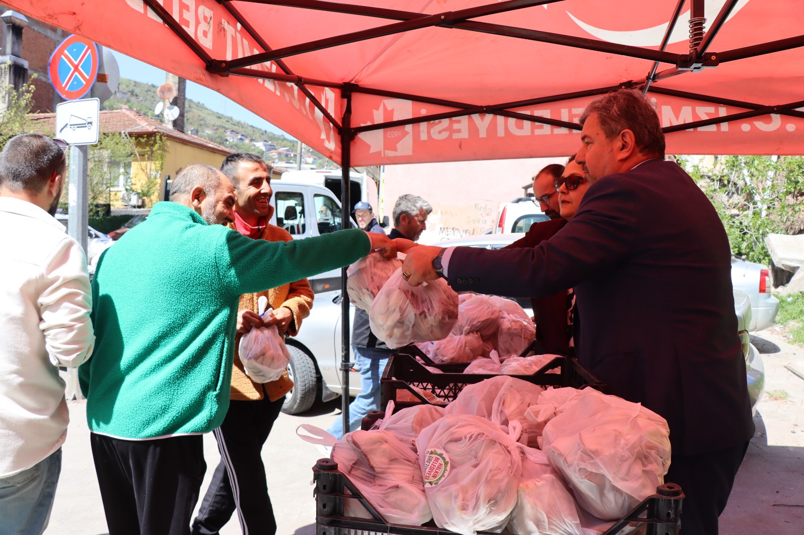 İzmit Belediyesi üretimi mantarlar halkla buluşmaya devam ediyor (7)