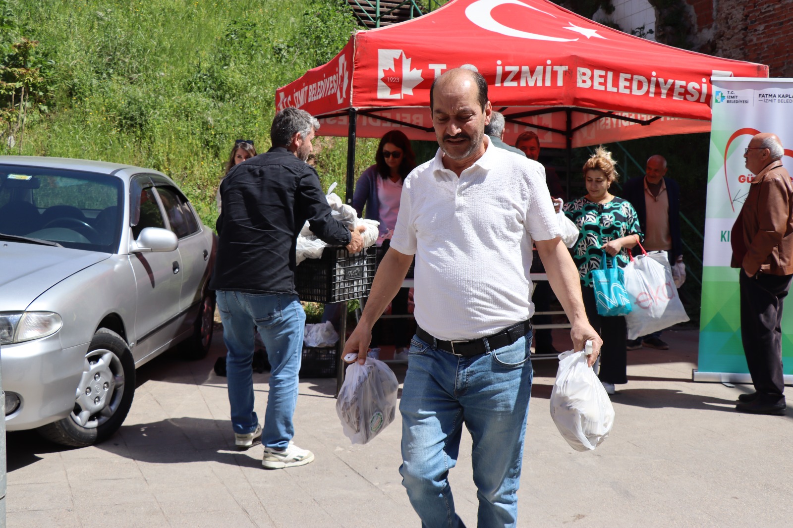 İzmit Belediyesi üretimi mantarlar halkla buluşmaya devam ediyor (8)